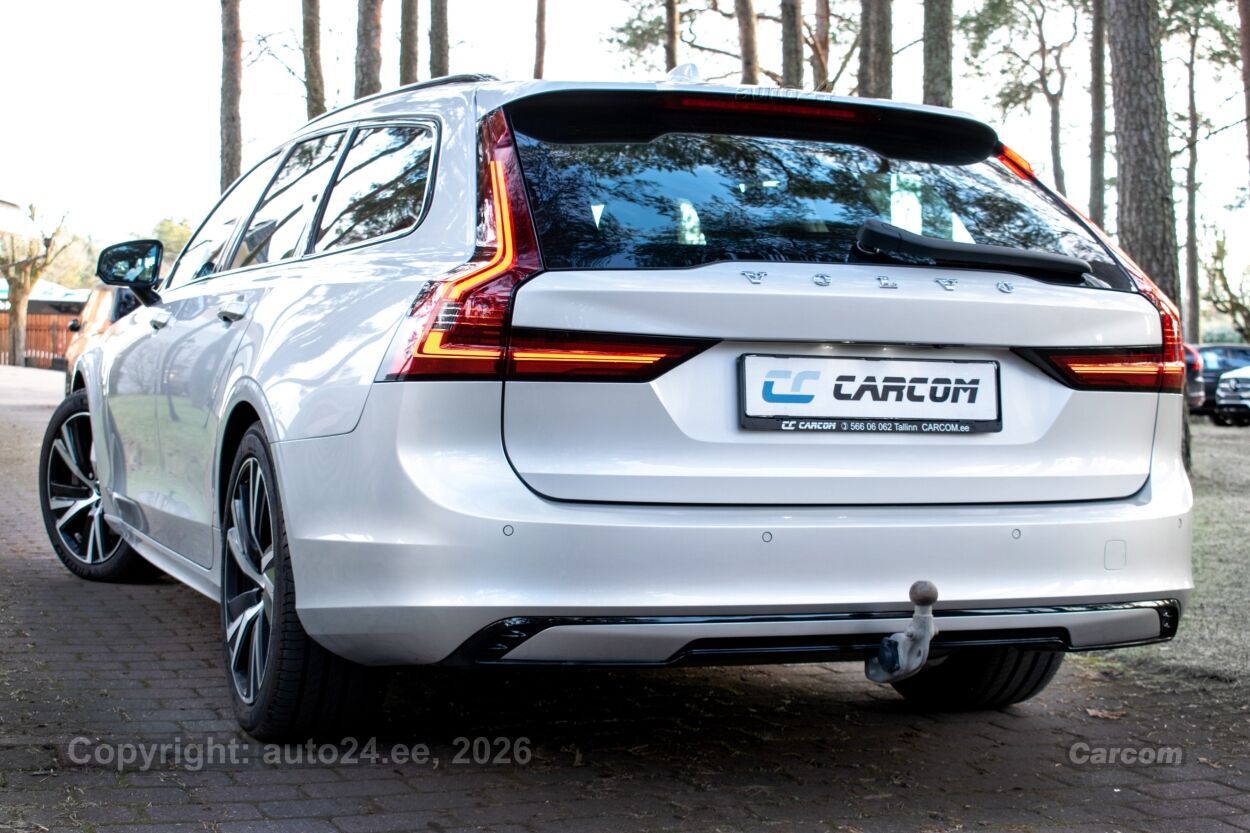 Volvo V90 T8 R-Design DARK Long Range 2.0 T8 AWD Recharge 335 kW