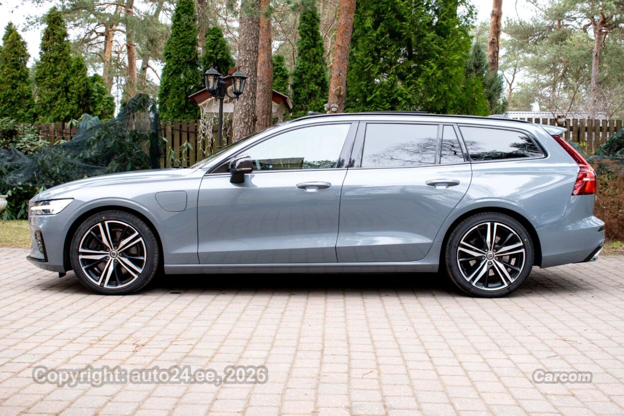 Volvo V60 AWD DARK R-Design Intelli Safe Xenium Wntr 2.0 T6 Recharge Plug-In Long Range 293 kW