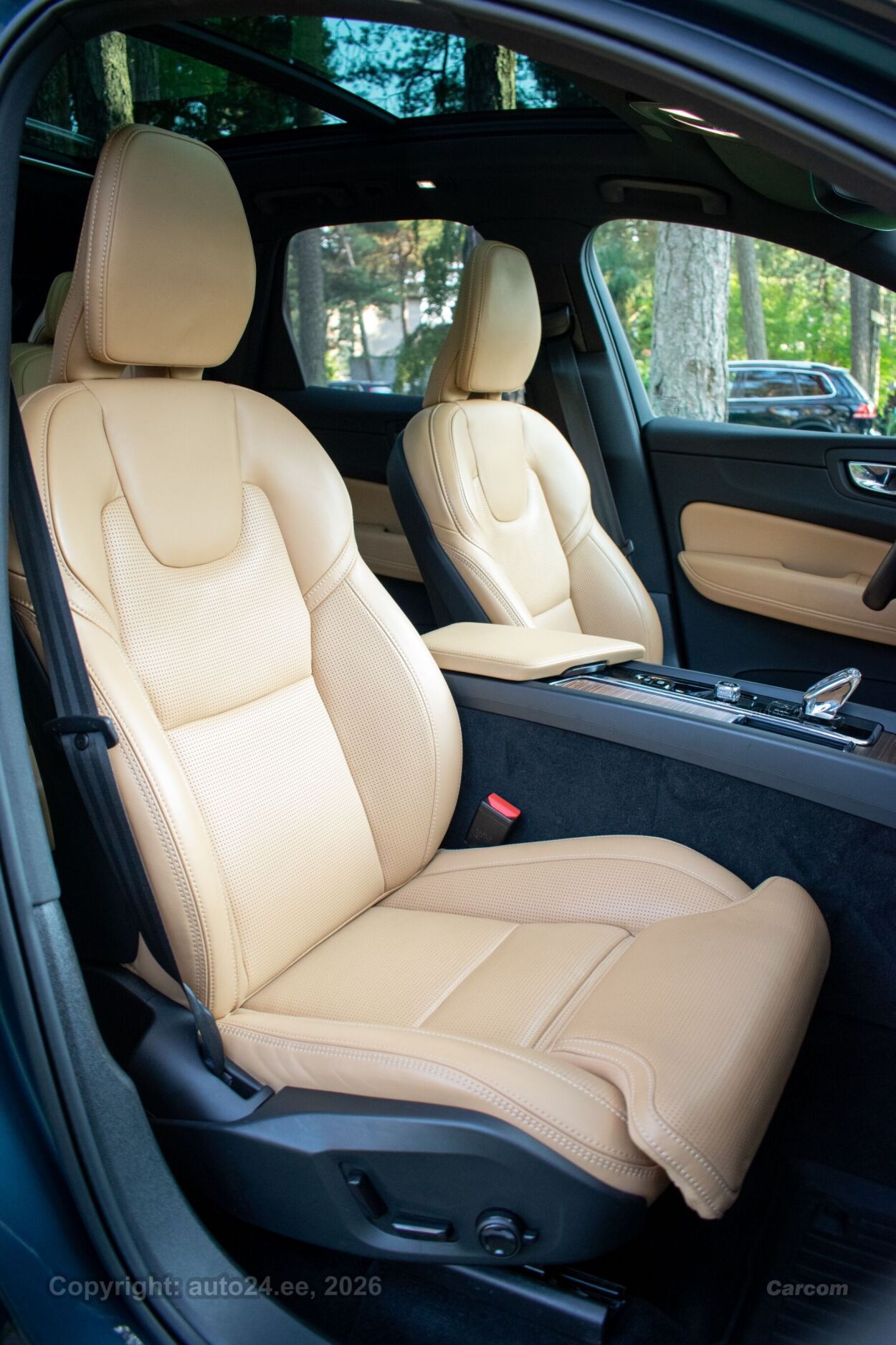Volvo XC60 MY22 Google Inscription Intelli SAFE Lux Wntr 2.0 B5 MHEV Kerghübriid 183 kW