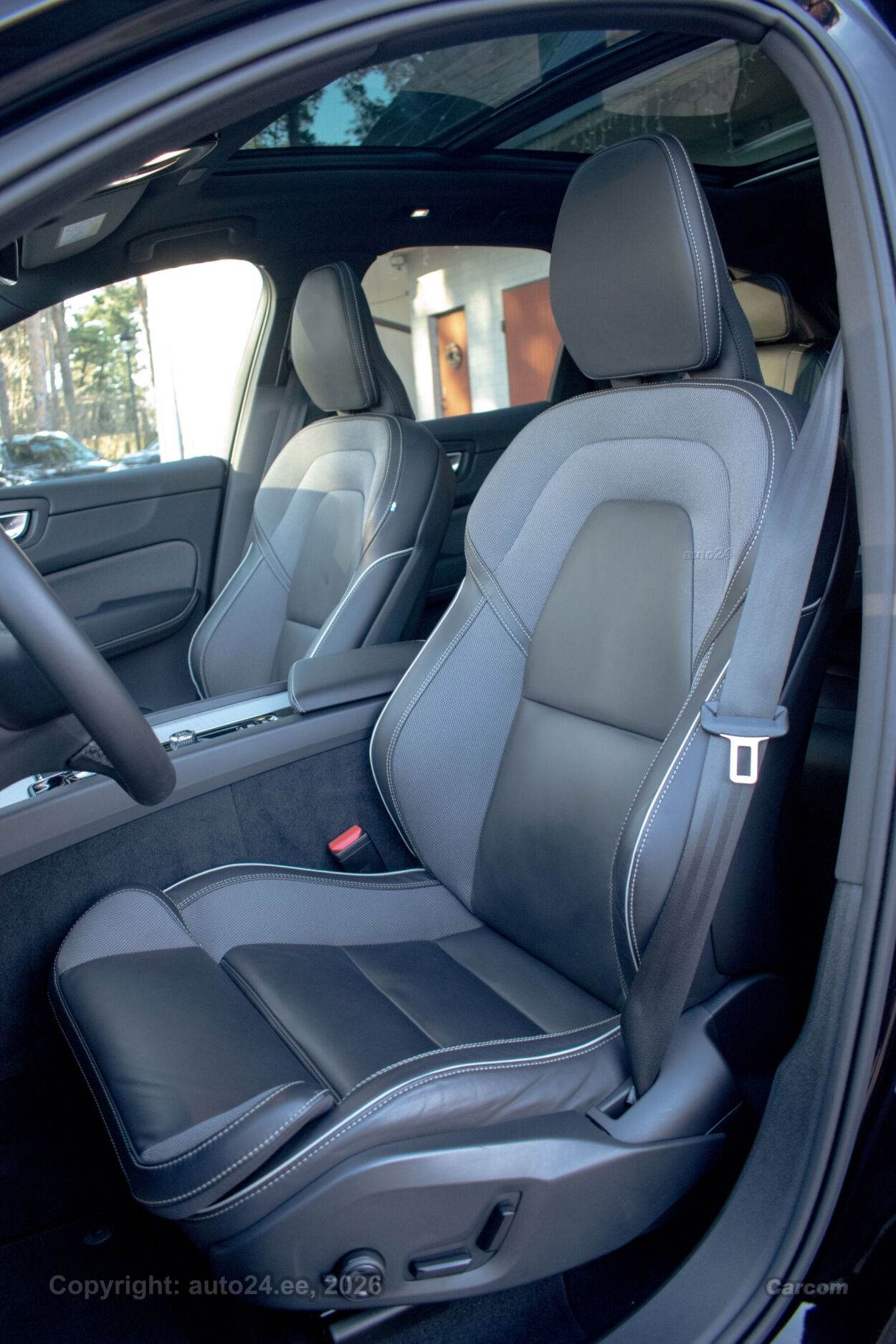 Volvo XC60 Ultra DARK Intelli PRO Xenium Wntr 2.0 B5 AWD MHEV Kerghübriid 184 kW