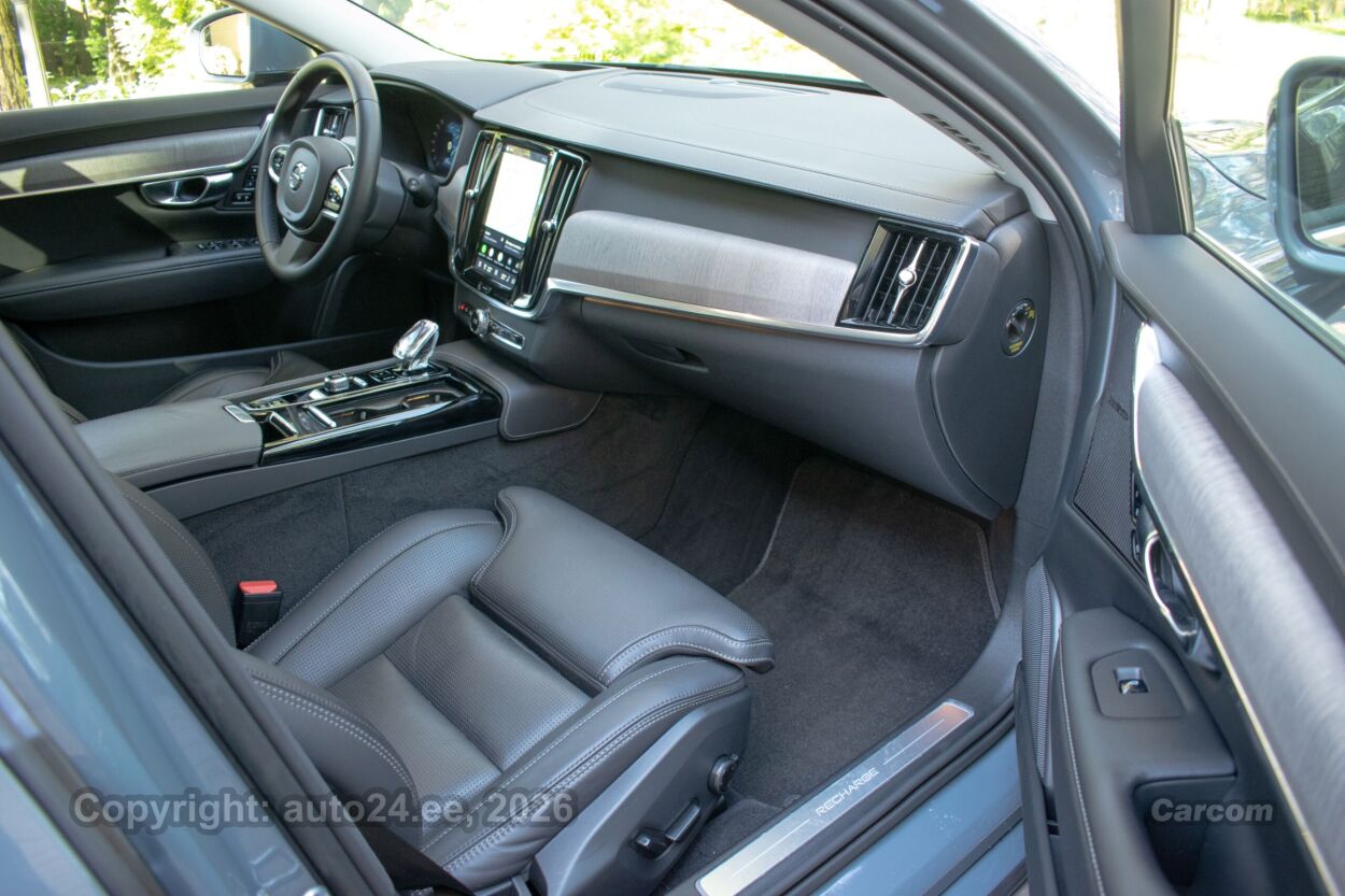 Volvo V90 MY23 Ultimate Bright Long Range Xenium Wntr 2.0 T8 AWD Recharge Plug-In Pistikhübriid Long Range 335 kW