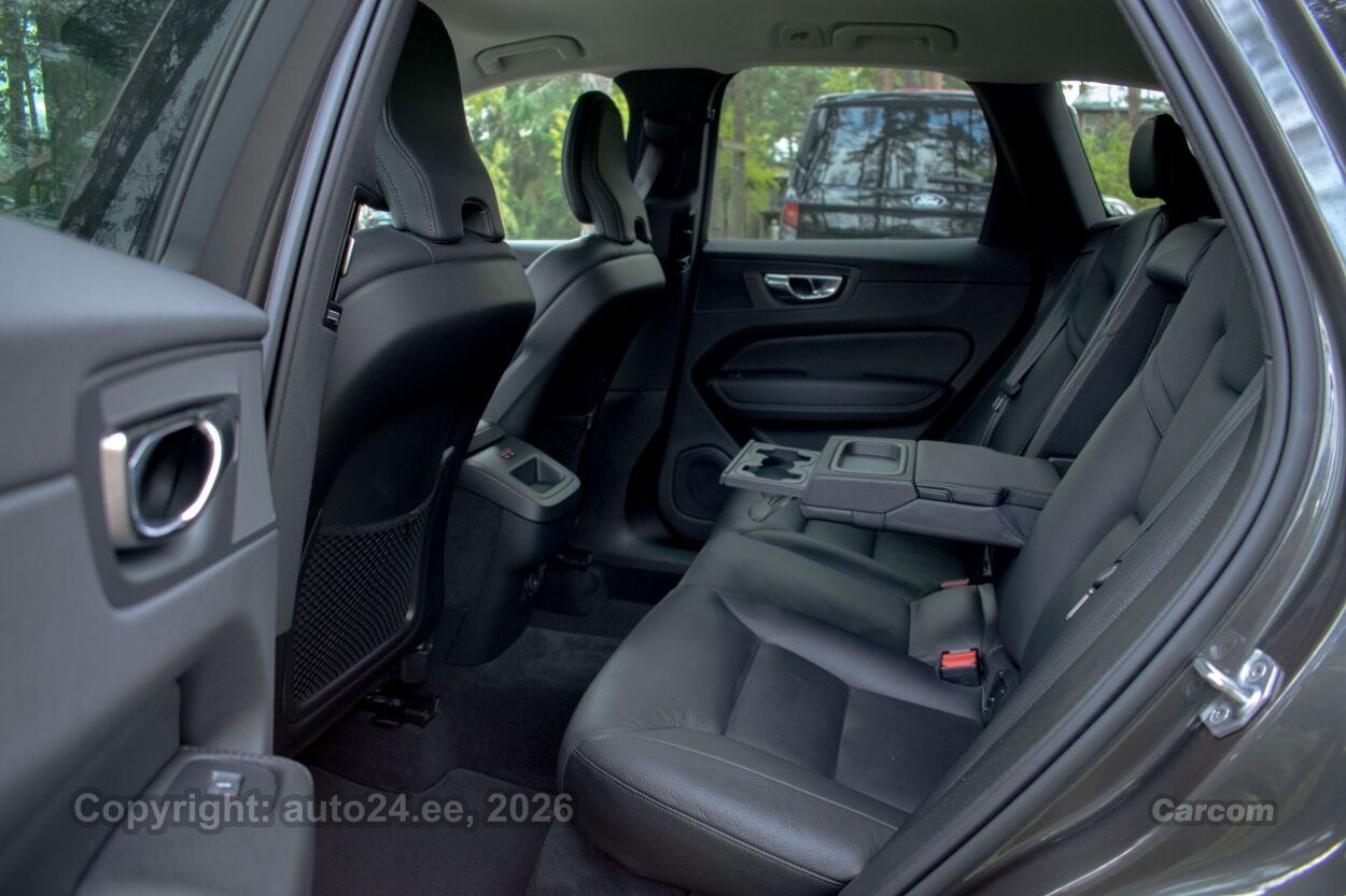 Volvo XC60 AWD B5 Inscription Intelli Safe PRO Wntr 2.0 B5 KERS MHEV Kerghübriid 183 kW
