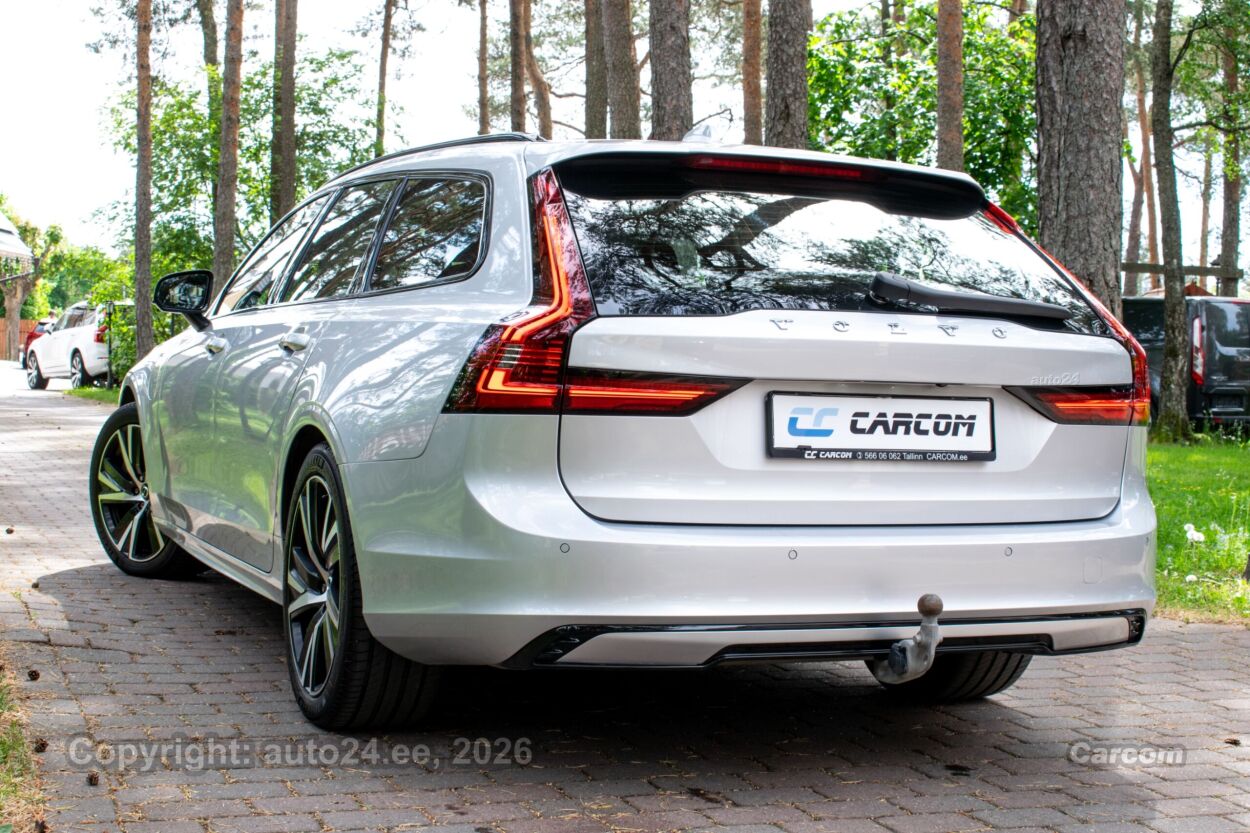 Volvo V90 AWD T8 R-Design DARK Long Range 2.0 T8 AWD Recharge 335 kW