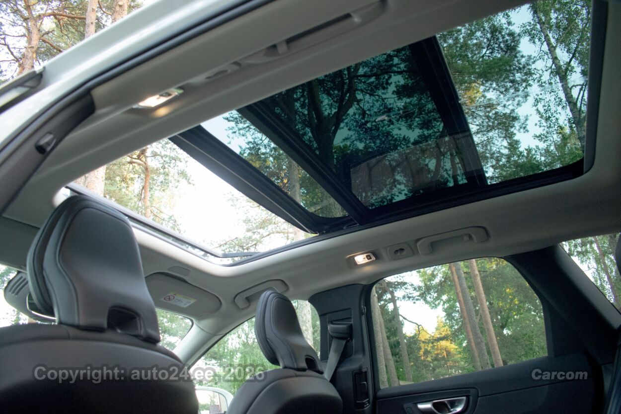 Volvo XC60 AWD Inscription Intelli Safe PRO Sky Wntr 2.0 B4 AWD KERS MHEV Kerghübriid 145 kW