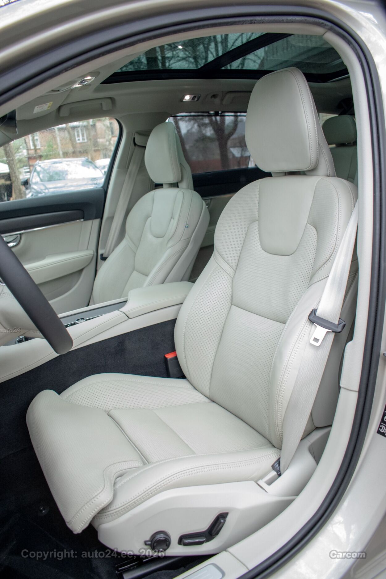 Volvo V90 Cross Country PRO Intelli Safe PRO Xenium Wntr 2.0 T6 AWD 235 kW