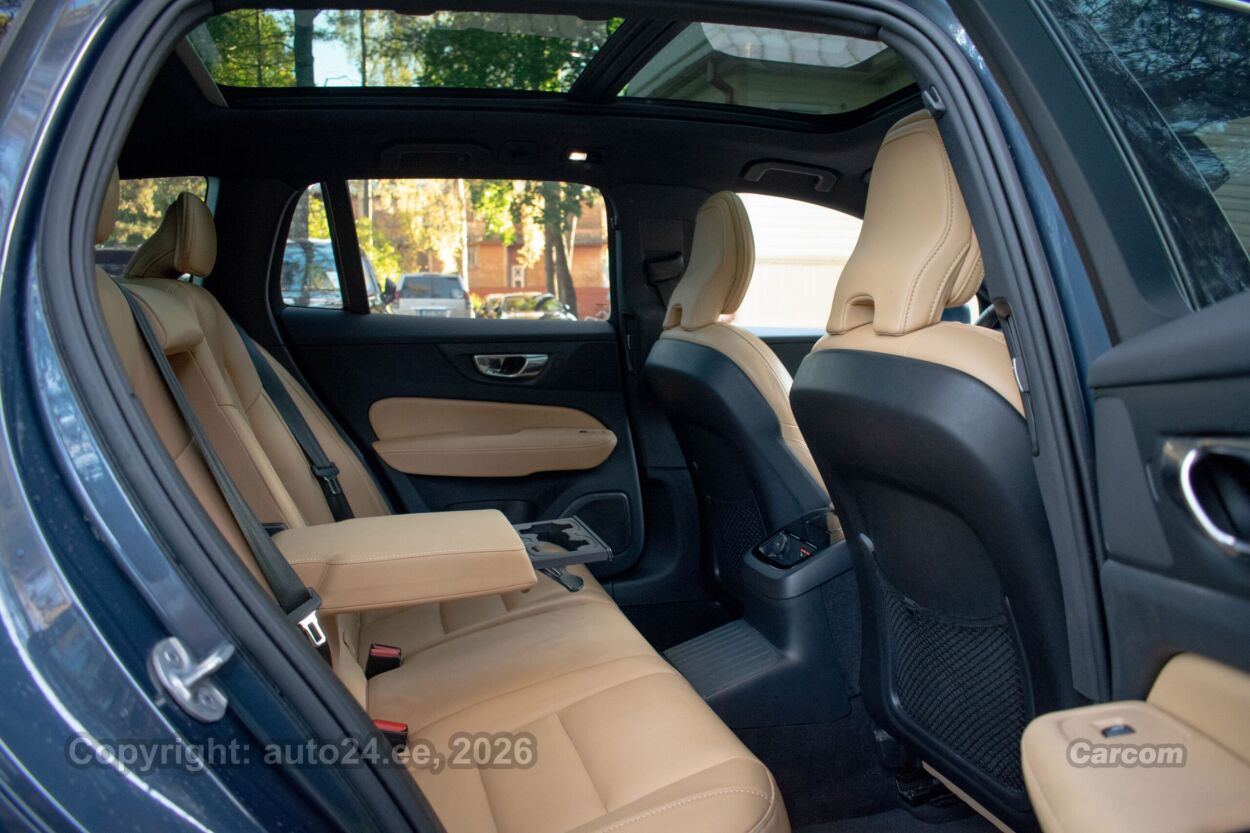Volvo V60 Ultimate Bright Intelli PRO Xenium Wntr 2.0 T8 AWD Recharge PHEV Long Range MY2024 335 kW