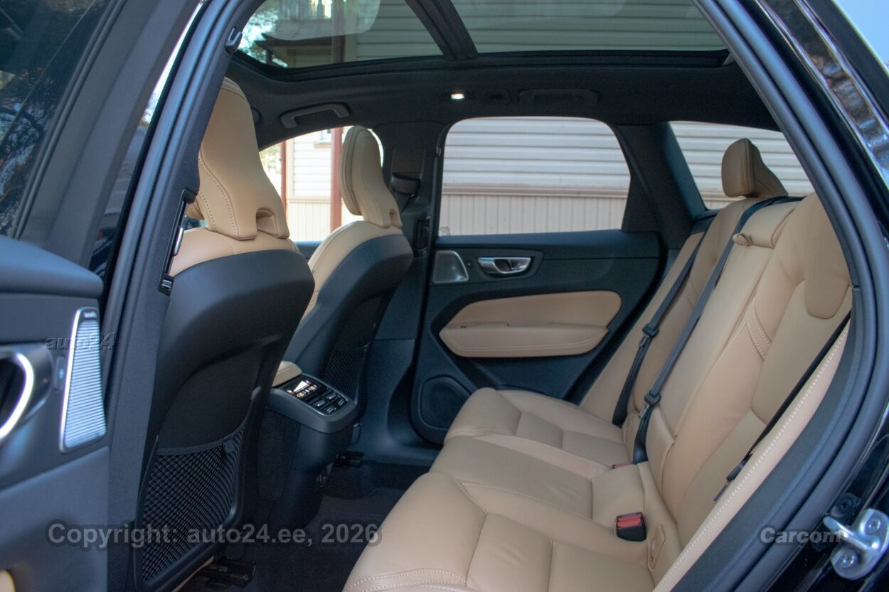 Volvo XC60 AWD B&W Ultimate DARK Intelli PRO Xenium Full 2.0 B4 AWD KERS MHEV Kerghübriid 145 kW