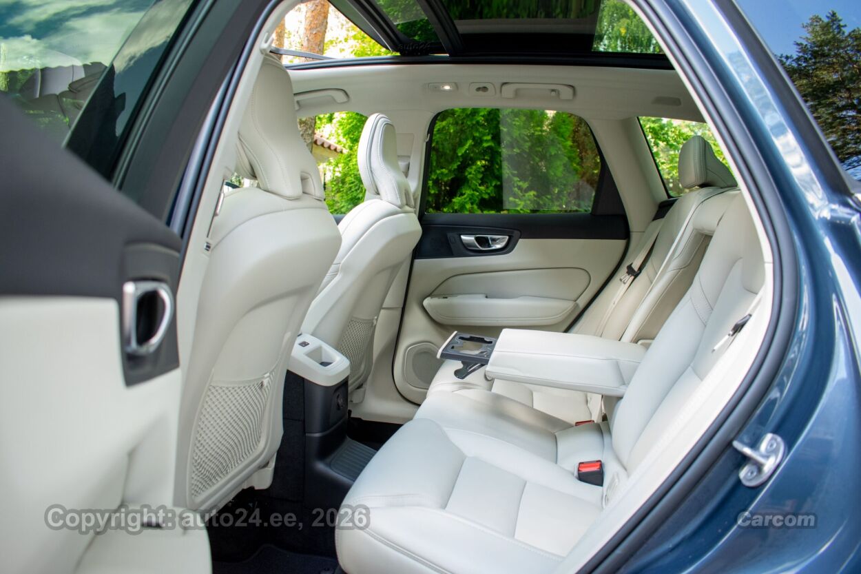 Volvo XC60 Long Range PLUS Lux Intelli PRO Wntr 2.0 T6 Recharge Plug-In Long Range 293 kW