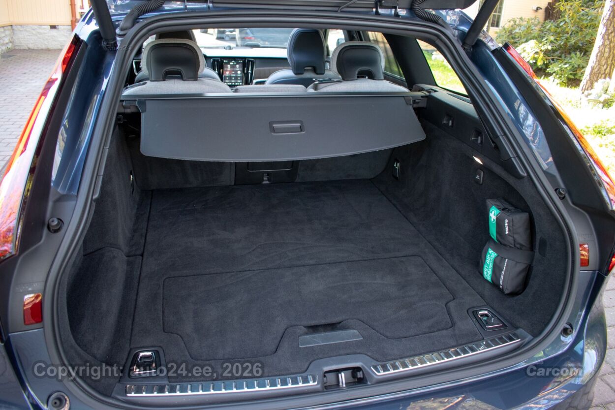 Volvo V90 MY22 T6 PHEV Inscription Intelli PRO Wntr 2.0 Recharge PHEV pistikhübriid 251 kW