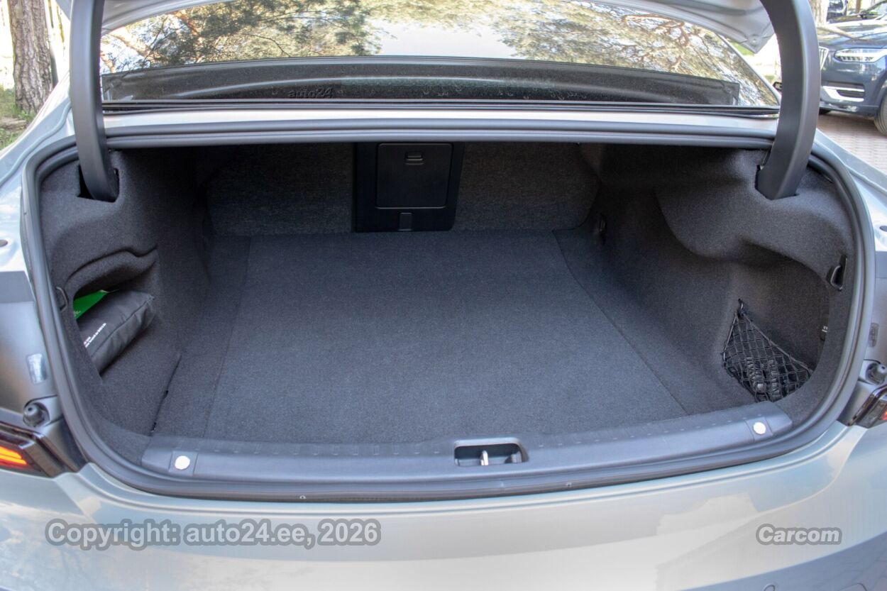 Volvo S90 AWD ULTIMATE BRIGHT XENIUM FULLOPT 2.0 B5 MHEV KERS Kerghübriid 183 kW