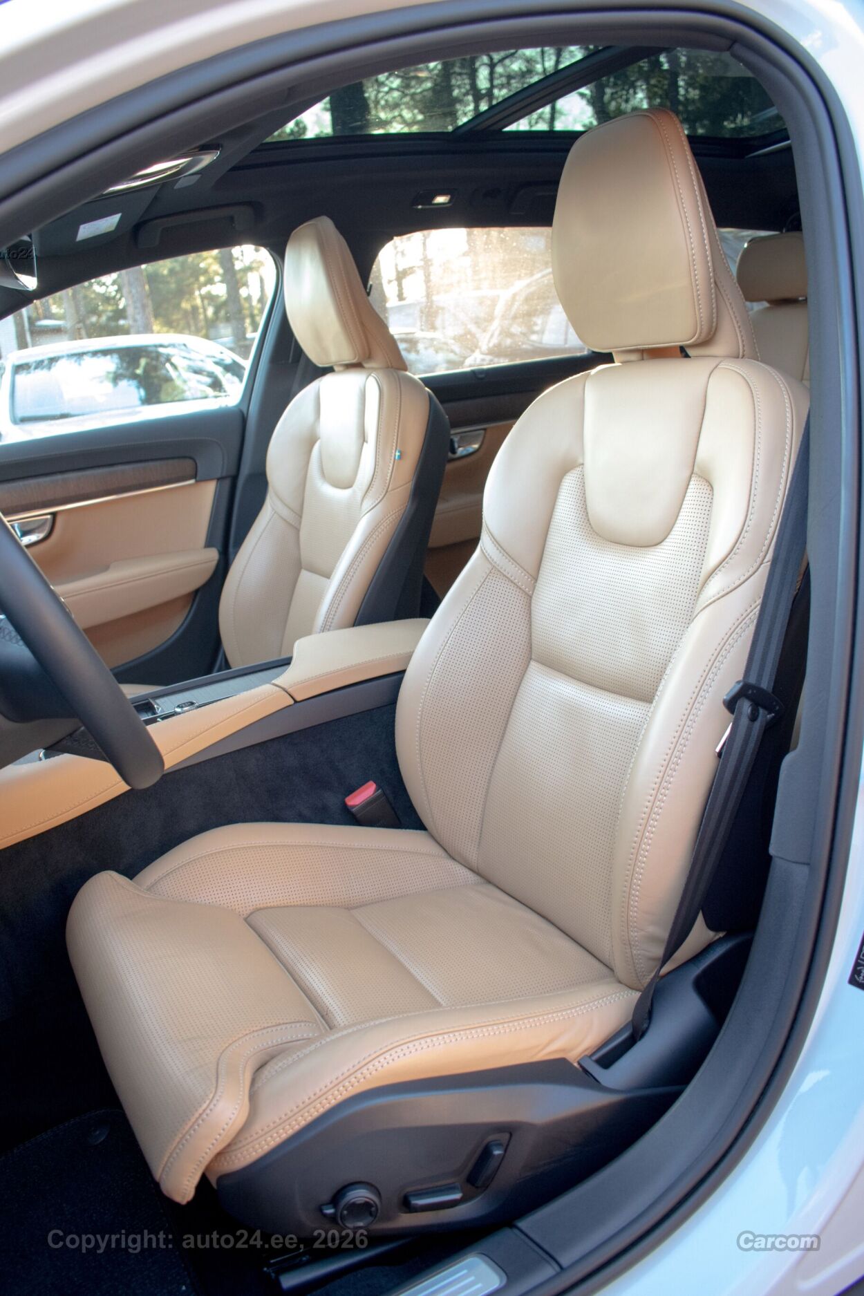 Volvo V90 Cross Country MY23 Ultimate Bright Xenium Wntr 2.0 B5 AWD MHEV Kerghübriid 183 kW