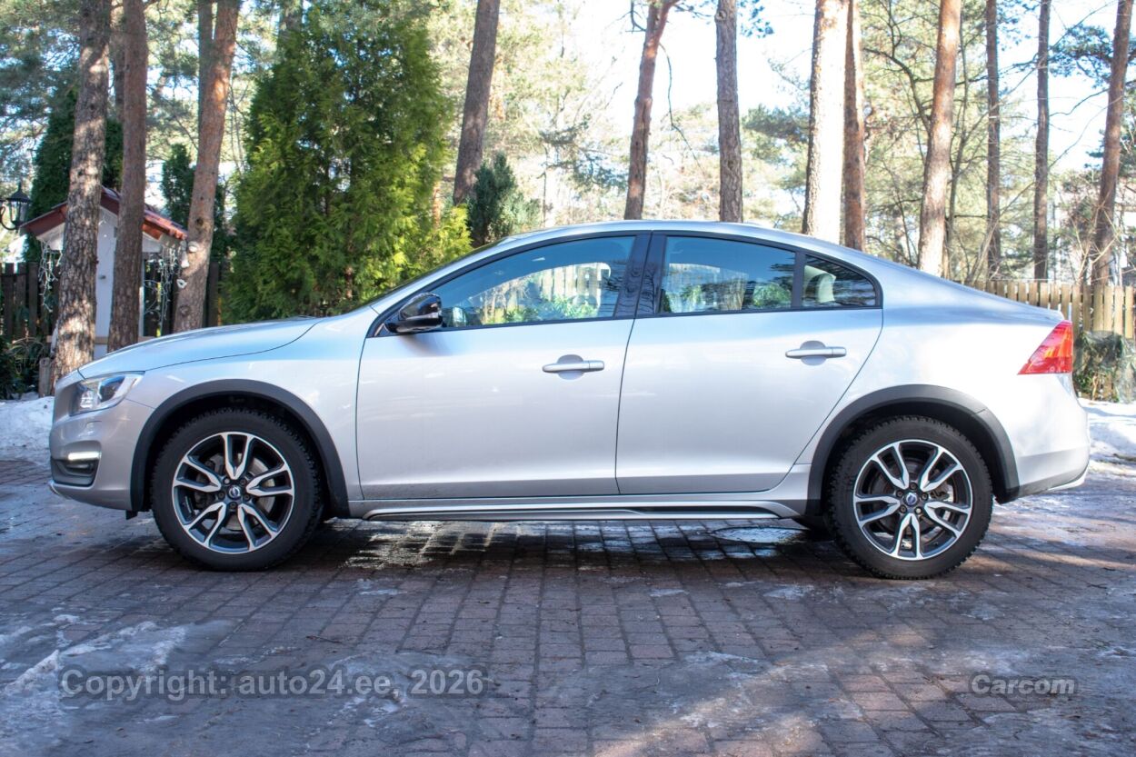 Volvo S60 Cross Country AWD Summum Intelli PRO Xenium Wn 2.4 D4 140 kW