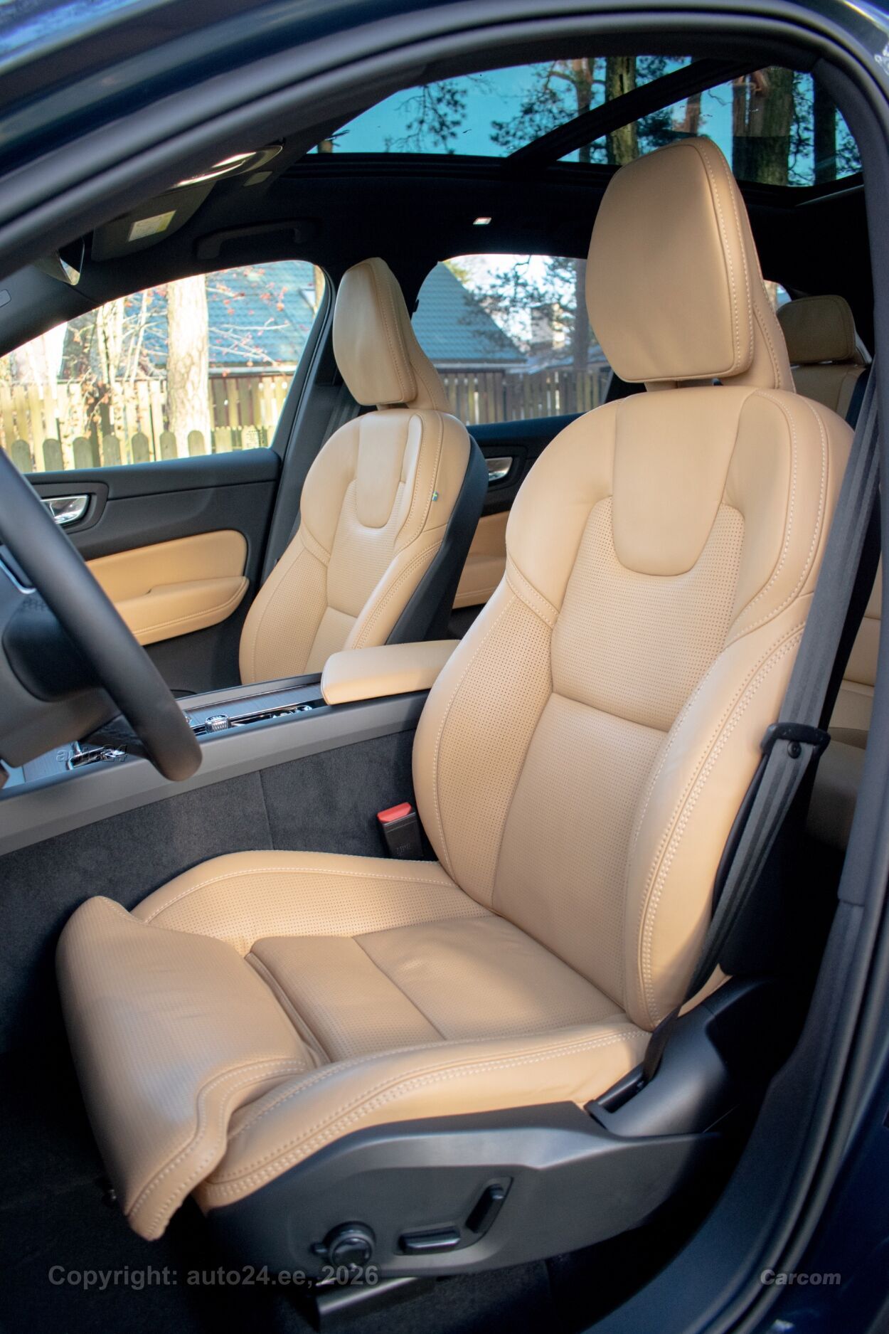 Volvo XC60 AWD Ultimate DARK Intelli PRO Xenium Fullopt 2.0 B4 KERS MHEV Kerghübriid 145 kW