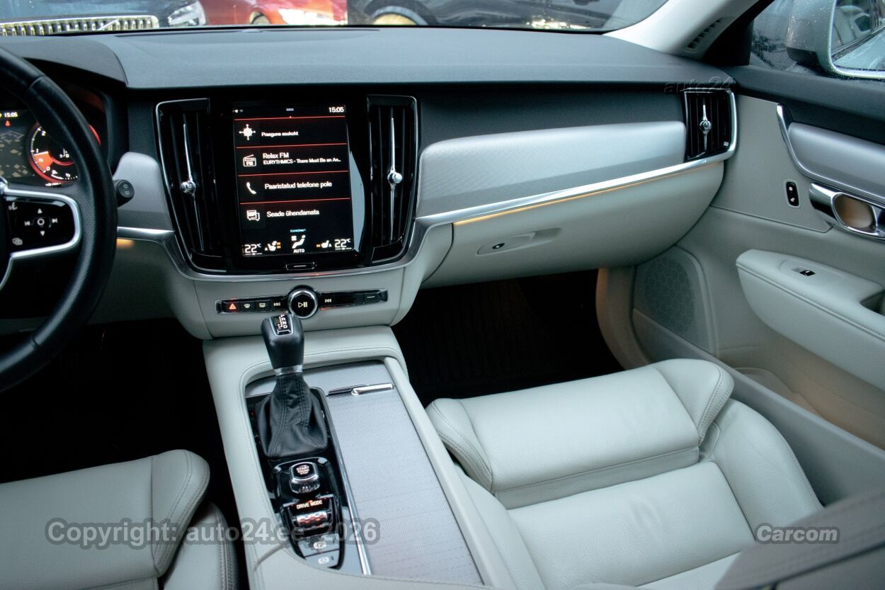 Volvo V90 Cross Country AWD Intelli SAFE PRO Family Wntr 2.0 D4 MY2019 140 kW