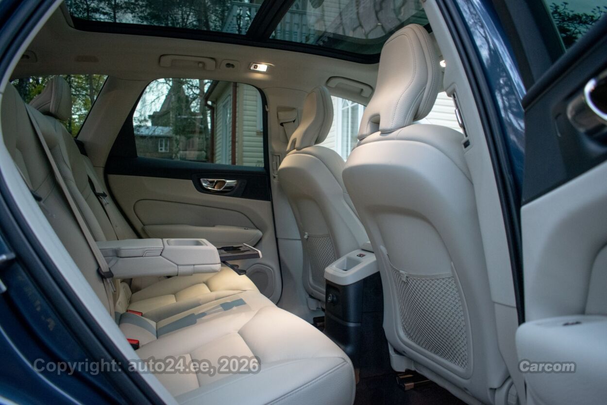 Volvo XC60 Inscription Intelli SAFE PRO Xenium Wntr 2.0 T8 AWD Twin Engine PHEV Plug-In 288 kW
