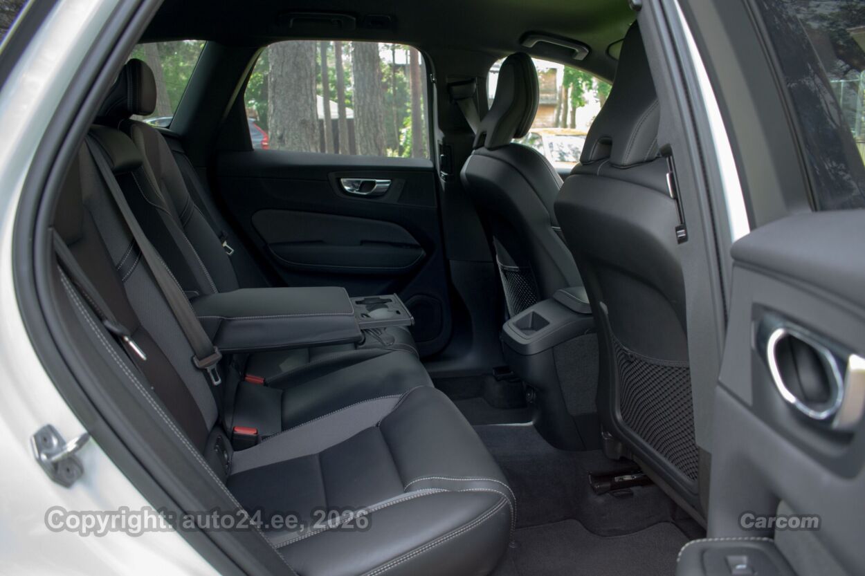 Volvo XC60 AWD R-Design Intelli SAFE Wntr 2.0 B5 AWD MHEV KERS Kerghübriid 183 kW