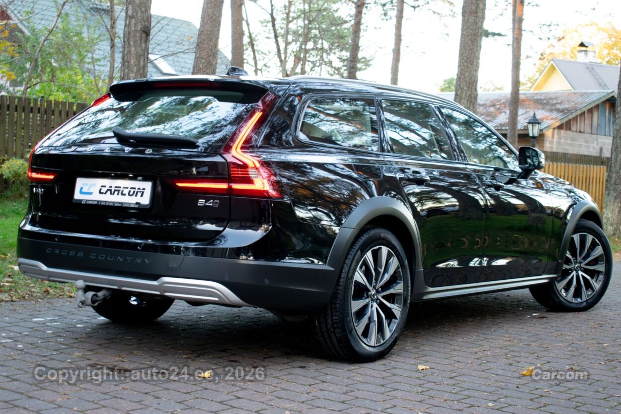 Volvo V90 Cross Country B&W Ultimate Intelli PRO Lux Wnt 2.0 B4 AWD KERS MHEV Kerghübriid MY2024 145 kW