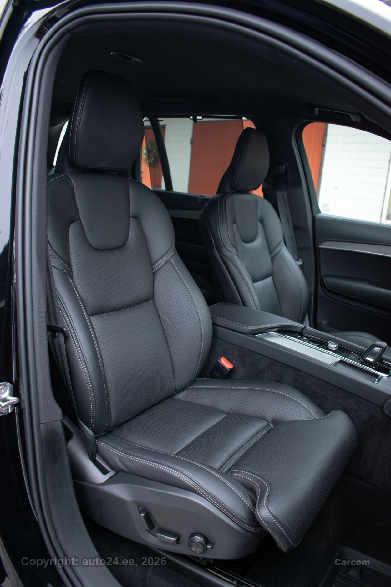 Volvo XC90 AWD B&W R-Design Dark Intelli PRO 2.0 B5 AWD MHEV KERS Kerghübriid 183 kW