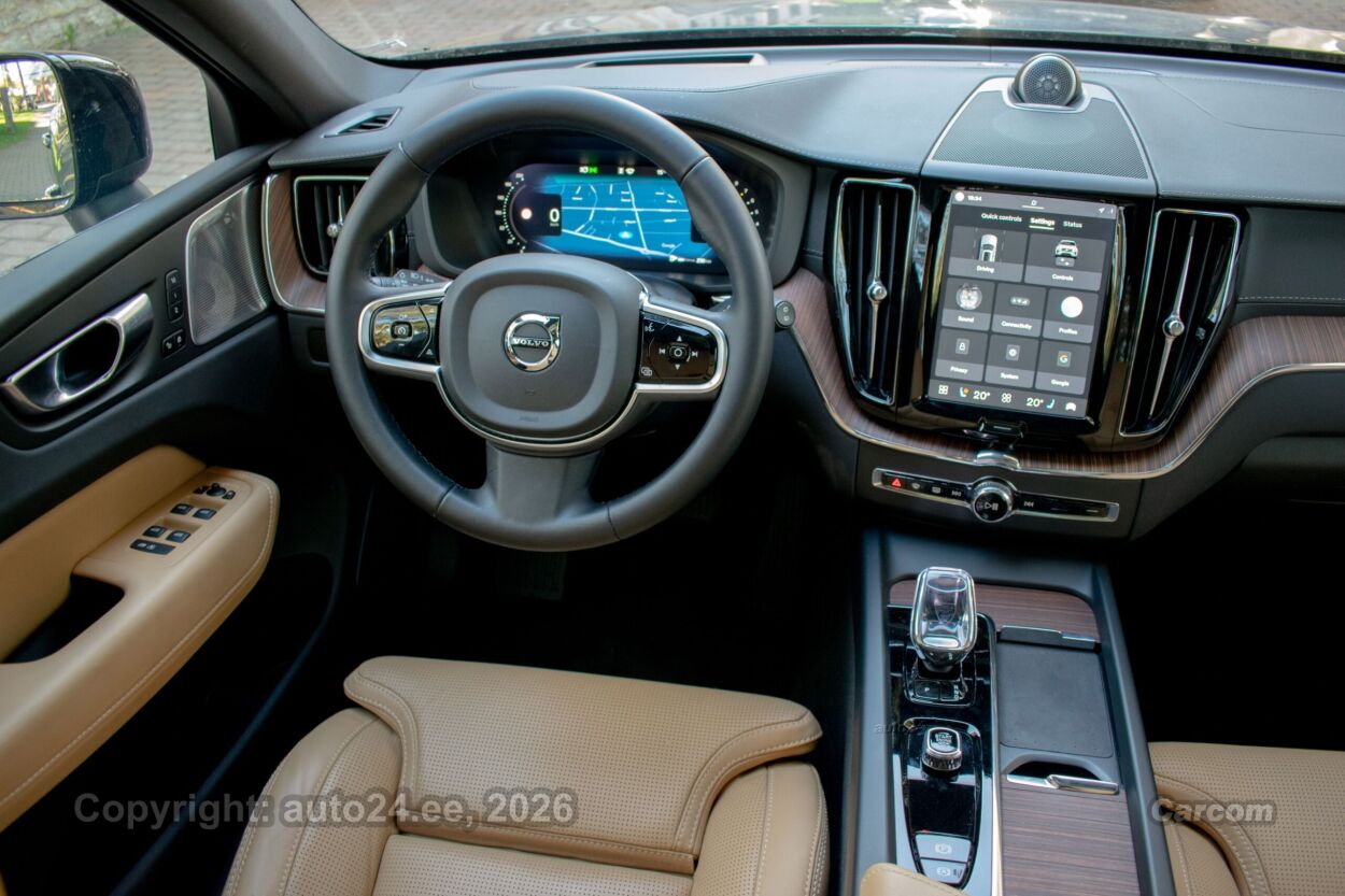 Volvo XC60 AWD DARK Ultimate Fullopt 2.0 B5 AWD MHEV Kerghübriid 184 kW