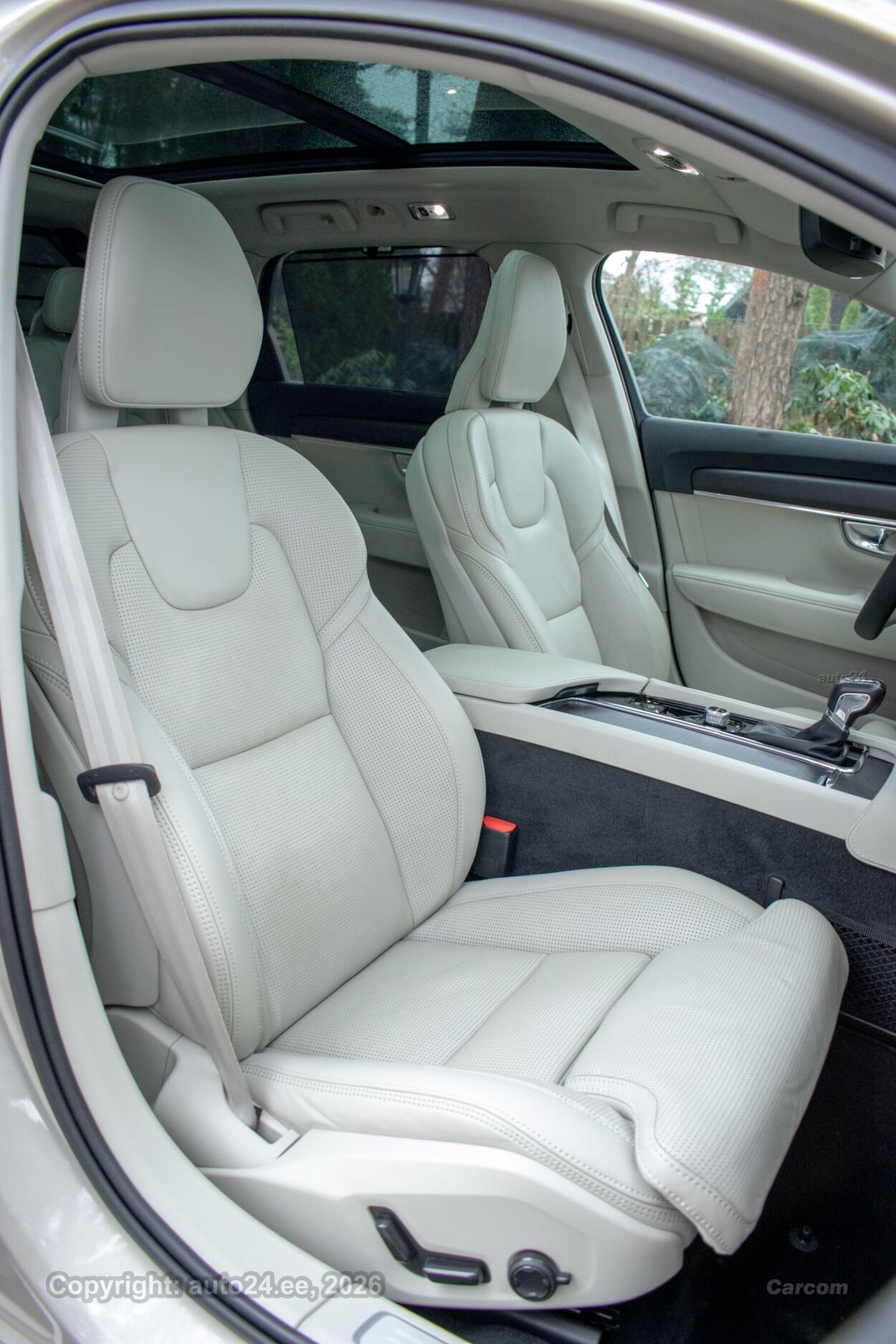 Volvo V90 Cross Country PRO Intelli Safe PRO Xenium Wntr 2.0 T6 AWD 235 kW