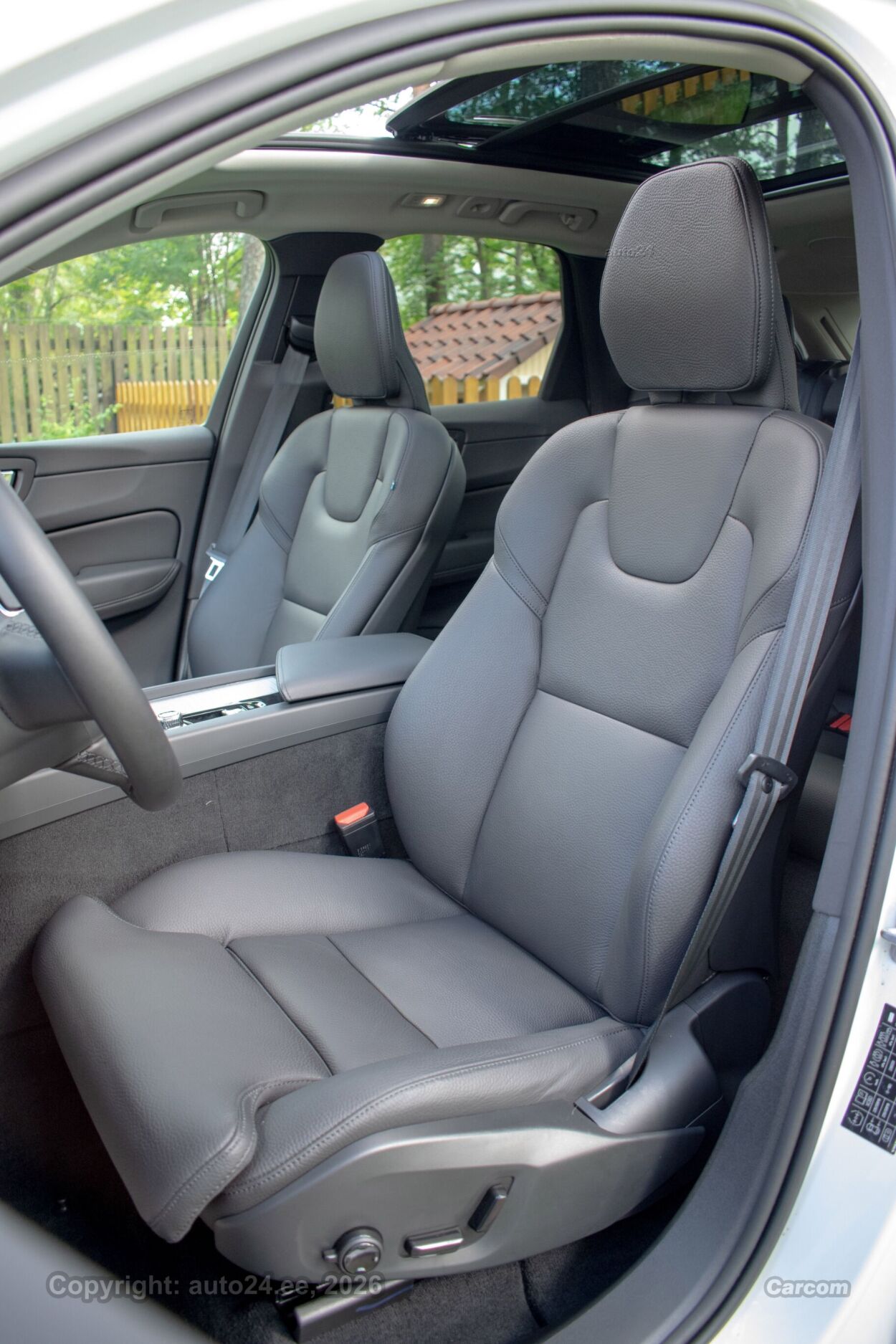 Volvo XC60 Long Range PLUS Intelli PRO Wntr PRO 2.0 T6 Recharge Plug-In Long Range 293 kW