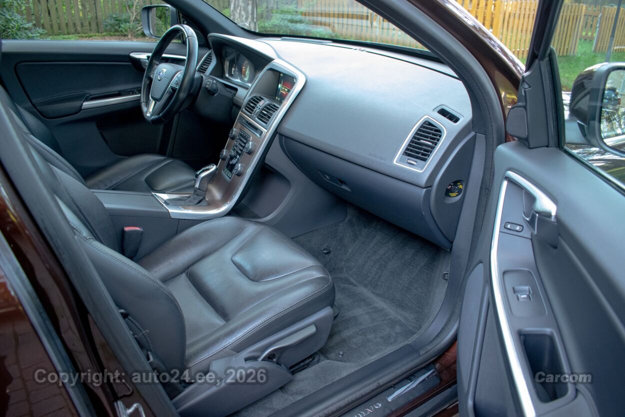 Volvo XC60 AWD Summum Intelli Safe PRO Sky Wntr 2.4 D4 133 kW