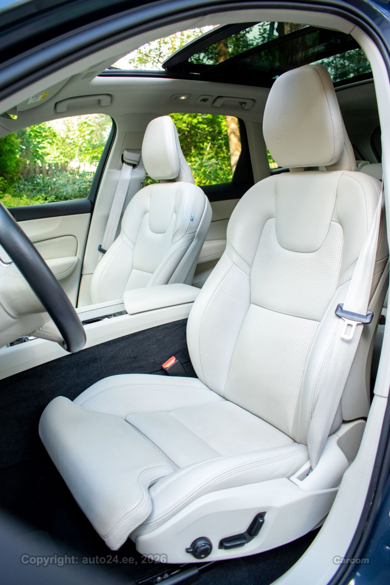 Volvo XC60 Long Range PLUS Lux Intelli PRO Wntr 2.0 T6 Recharge Plug-In Long Range 293 kW