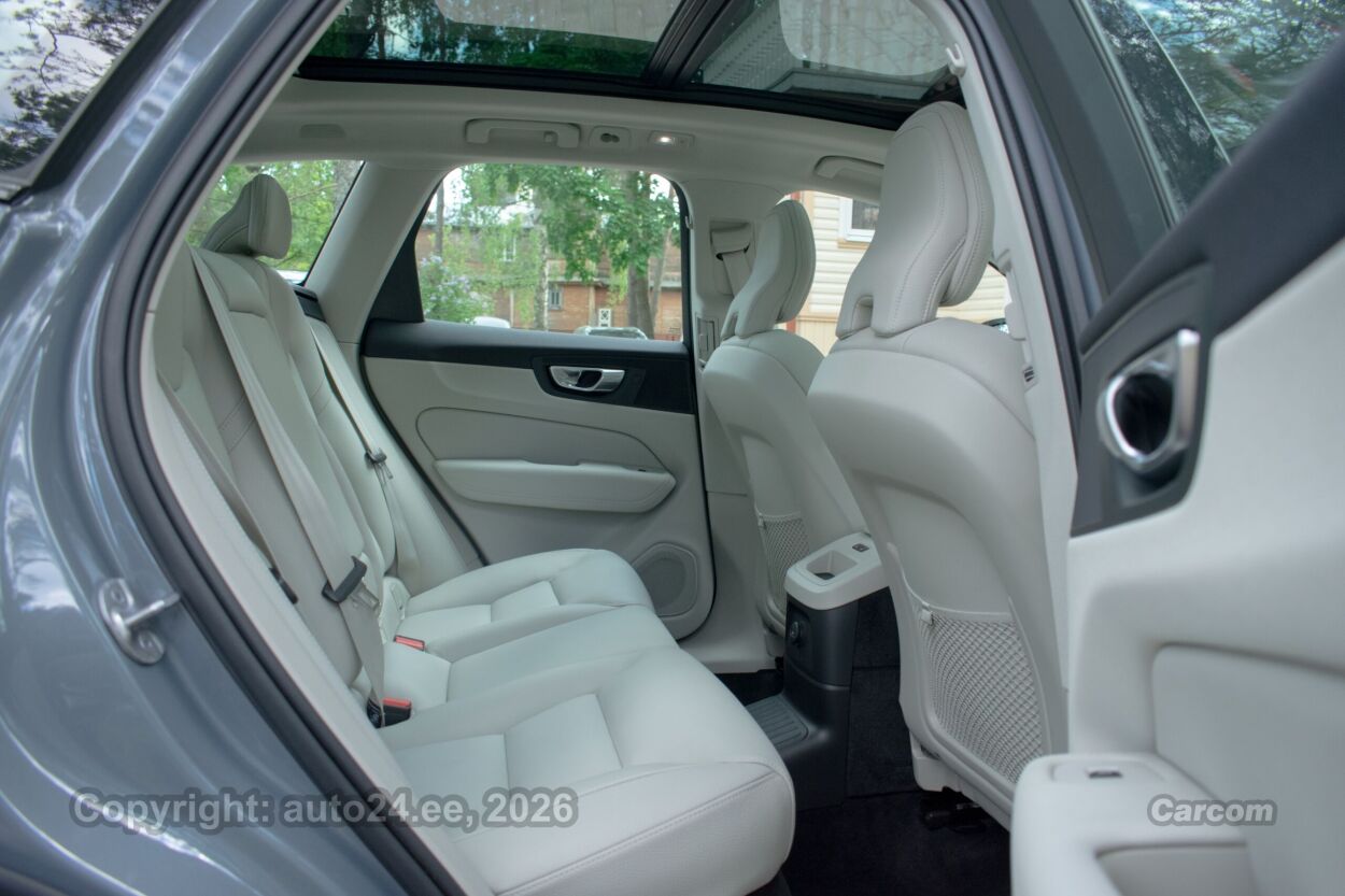Volvo XC60 AWD DARK Long Range Intelli PRO Wntr 2.0 T6 Recharge Plug-In Pistikhübriid 293 kW