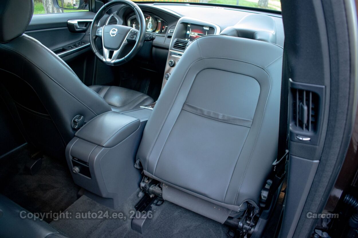 Volvo XC60 AWD Summum Intelli Safe PRO Sky Wntr 2.4 D4 133 kW
