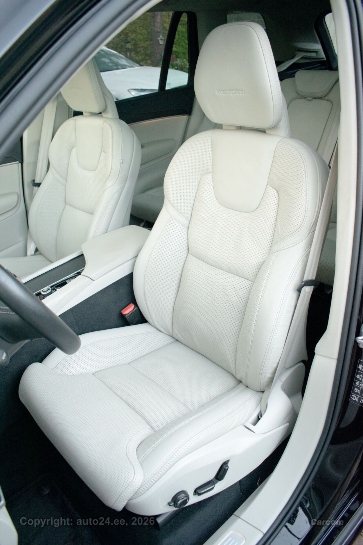 Volvo XC90 7s Intelli PRO Xenium Wntr Fullopt 2.0 B5 AWD MHEV Kerghüriid 183 kW