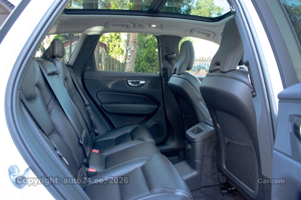 Volvo XC60 T8 Ultimate DARK Intelli PRO Xenium Wntr 2.0 T8 Recharge PHEV Long Range 335 kW