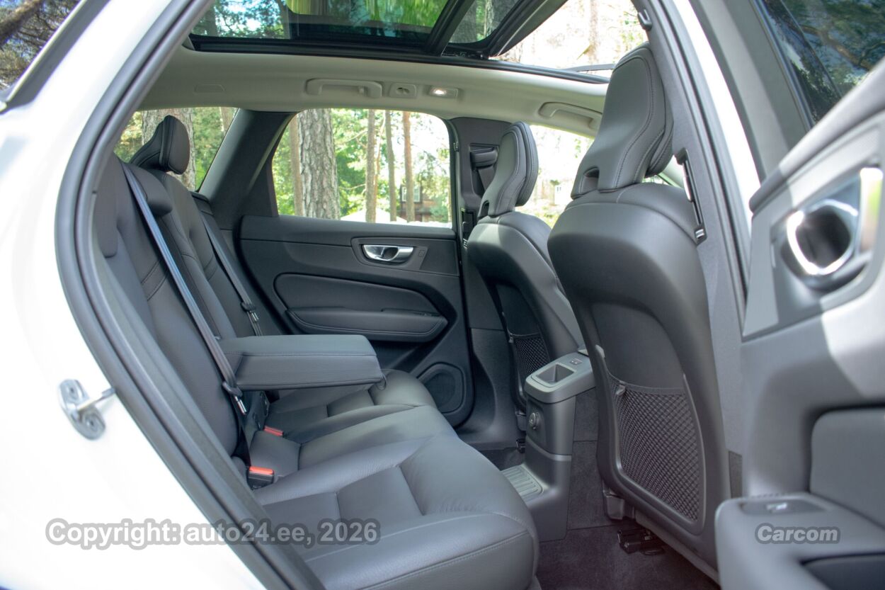 Volvo XC60 Long Range PLUS Intelli PRO Wntr PRO 2.0 T6 Recharge Plug-In Long Range 293 kW