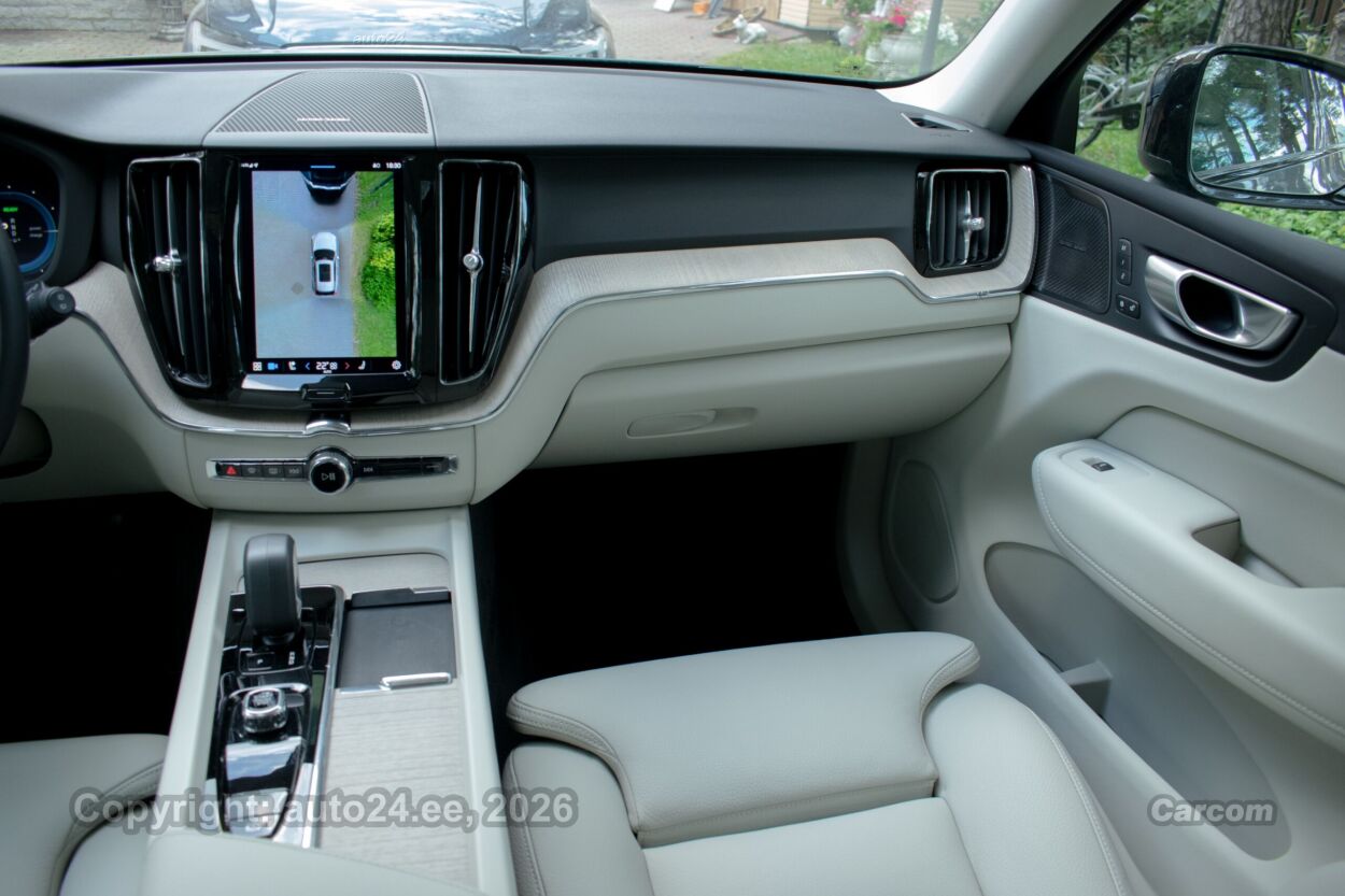 Volvo XC60 AWD DARK Long Range Intelli PRO Wntr 2.0 T6 Recharge Plug-In Pistikhübriid 293 kW