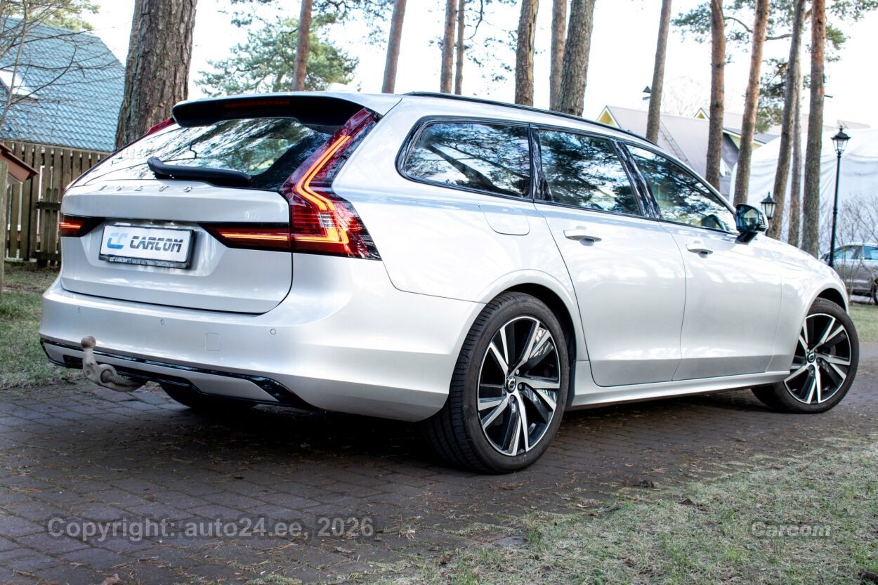 Volvo V90 T8 R-Design DARK Long Range 2.0 T8 AWD Recharge 335 kW