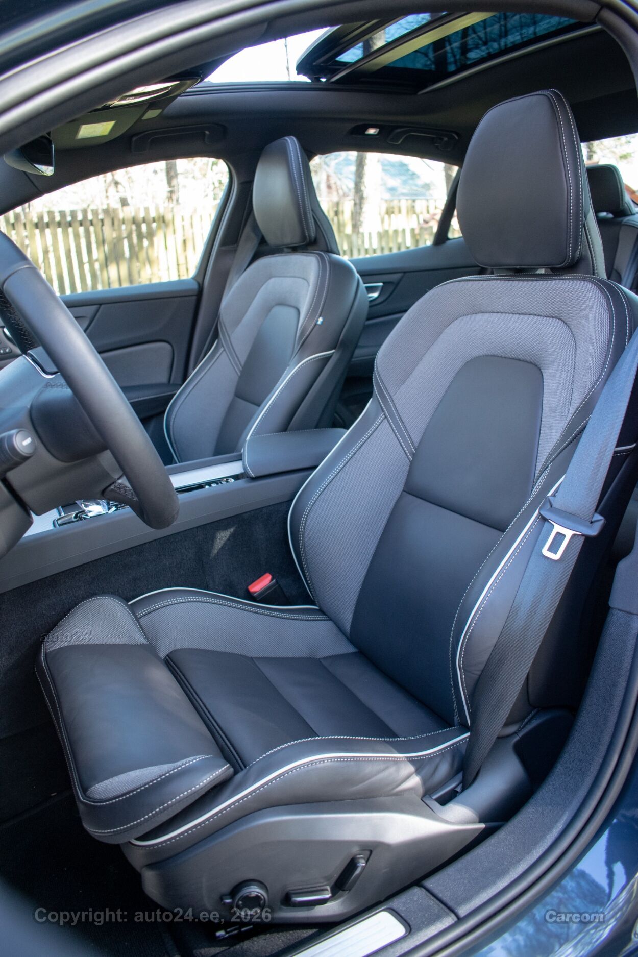 Volvo S60 AWD DARK ULTIMATE Intelli PRO Xenium 2.0 B5 MHEV KERS Kerghübriid 184 kW