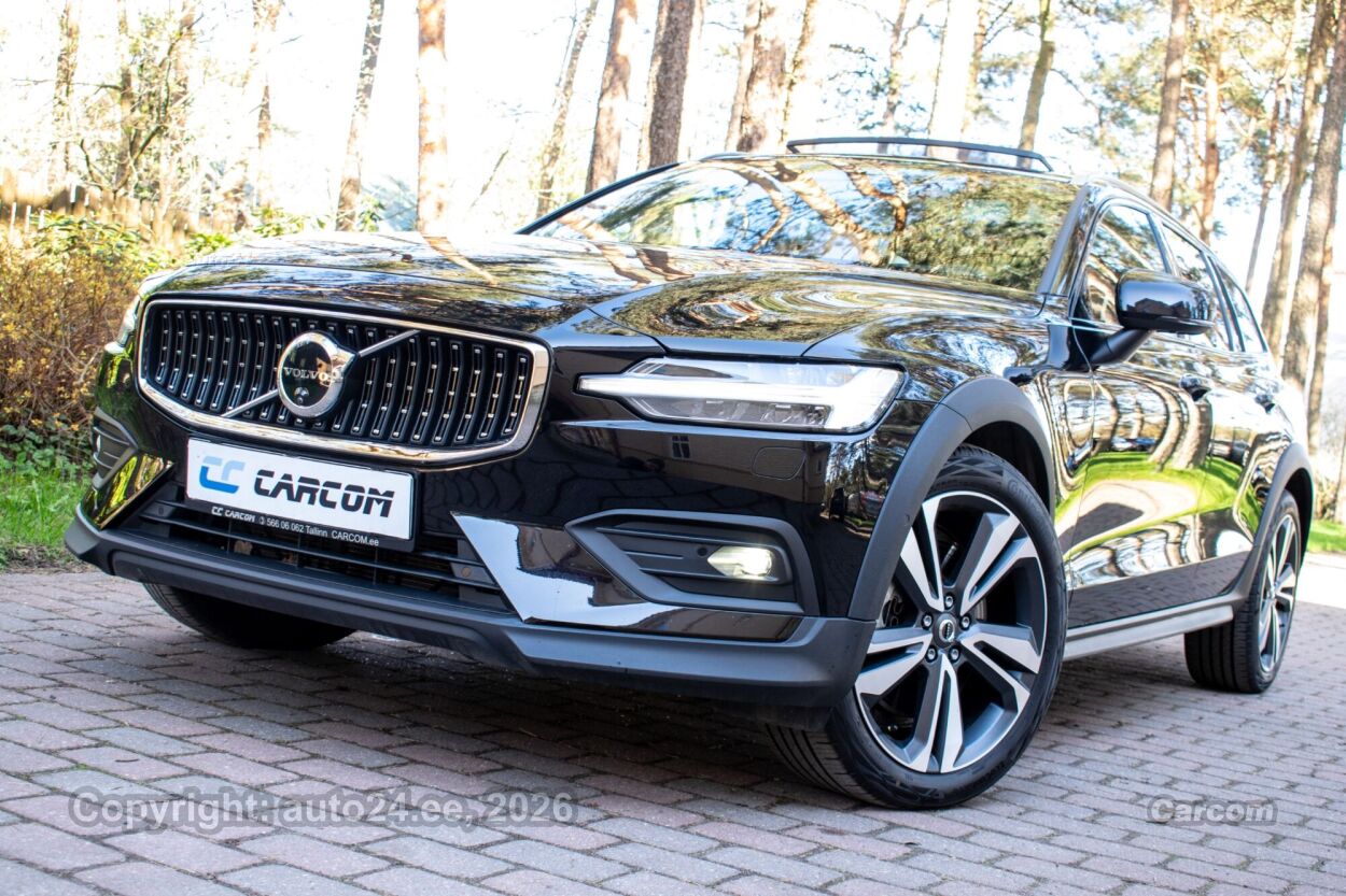 Volvo V60 Cross Country MY24 ULTIMATE BRIGHT Xenium Full 2.0 B4 MHEV Kerghübriid 145 kW