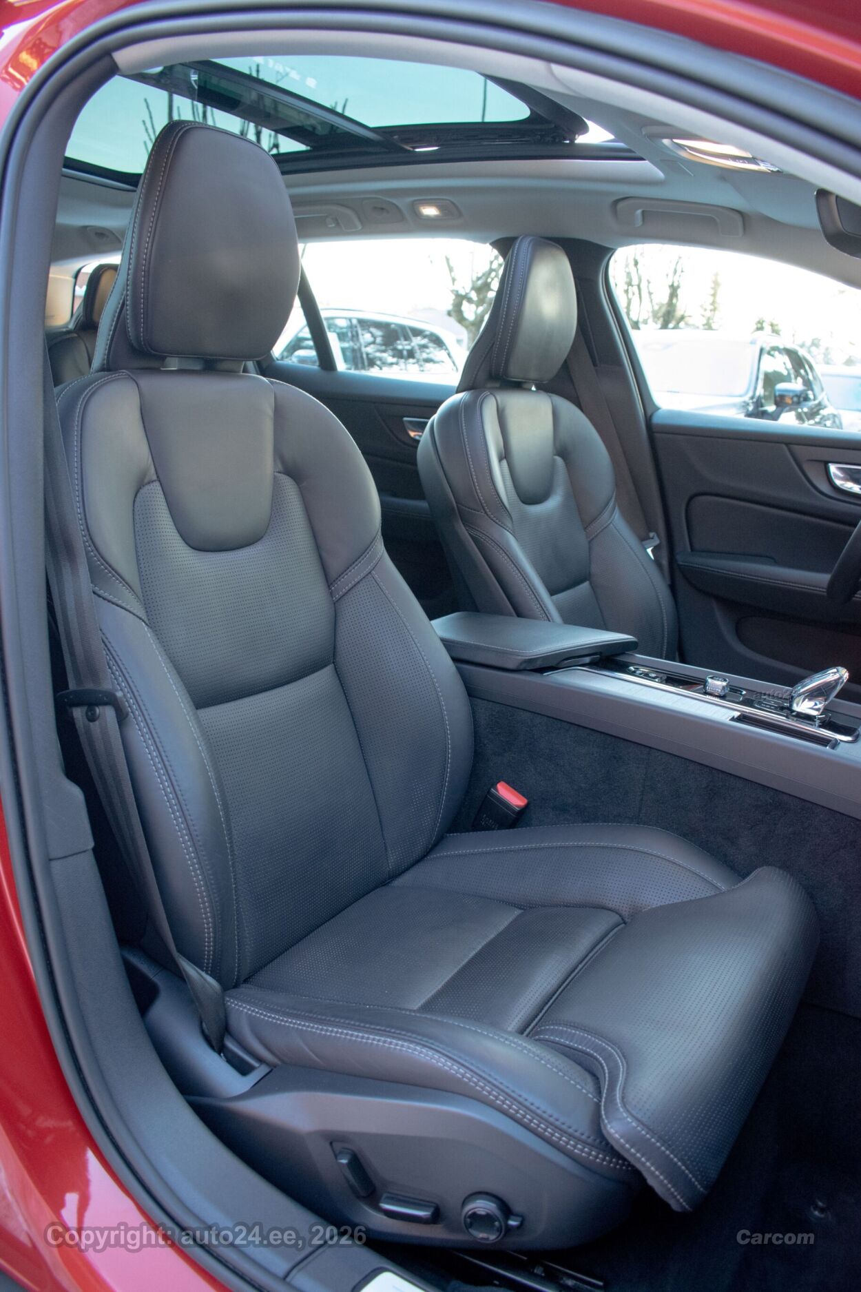 Volvo V60 Cross Country AWD PLUS Bright Intelli Safe PRO 2.0 B4 MHEV Kerghübriid MY2023 145 kW