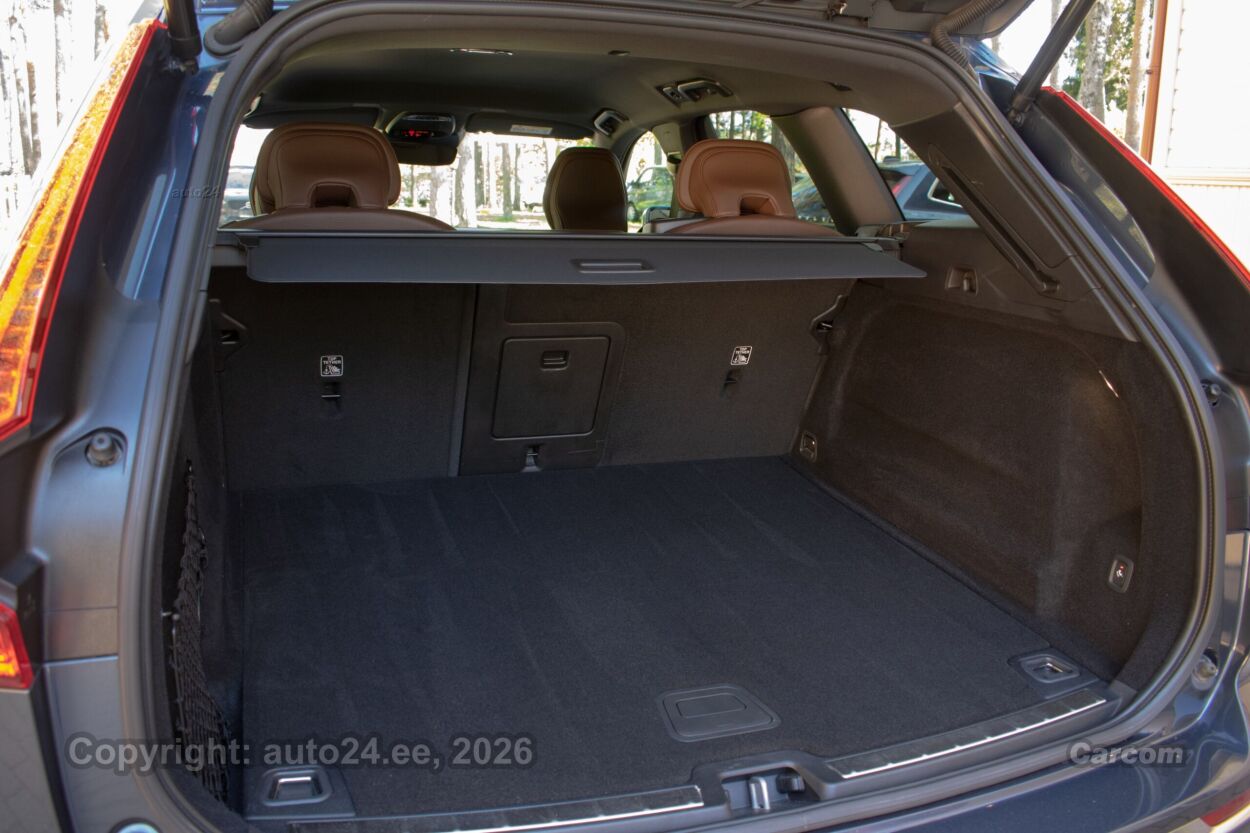 Volvo XC60 AWD Inscription Intelli Safe PRO Wntr 2.0 B5 MHEV Kerghübriid 184 kW