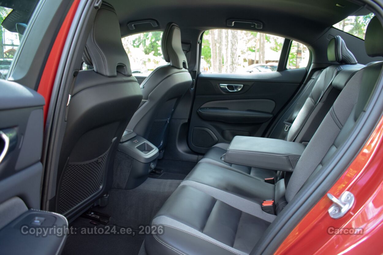 Volvo S60 AWD DARK R-Design Intelli SAFE PRO Wntr PRO 2.0 B5 MHEV KERS Kerghübriid 184 kW
