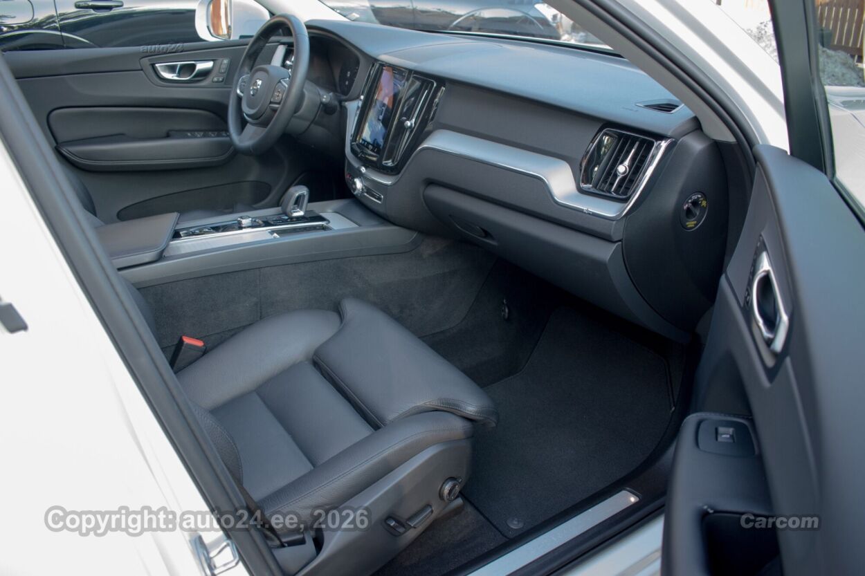 Volvo XC60 AWD Bright T6 Recharge Intelli Safe Sky Wntr 2.0 T6 Recharge Plug-In Pistikhübriid 293 kW