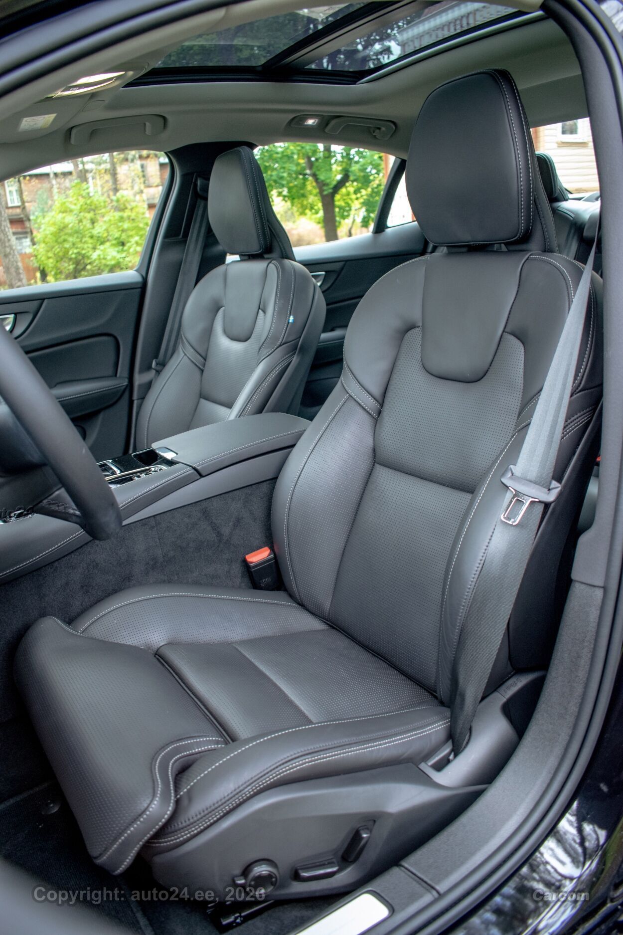 Volvo S60 AWD B&W DARK Ultimate Fullopt 2.0 T8 AWD Recharge 335 kW