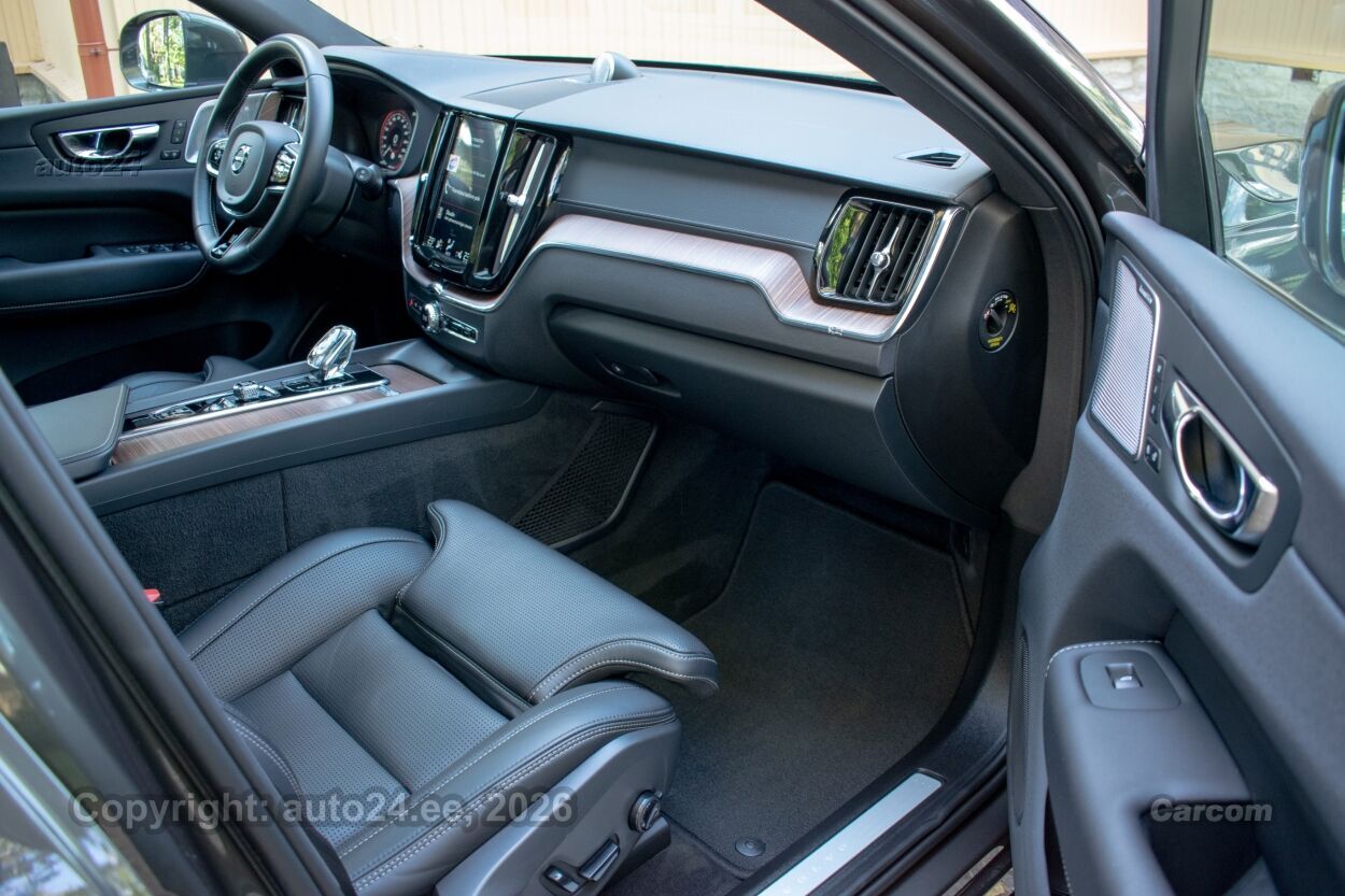 Volvo XC60 T8 Intelli PRO Xenium Wntr FULL 2.0 AWD T8 Twin Engine Plug In Hybrid 288 kW