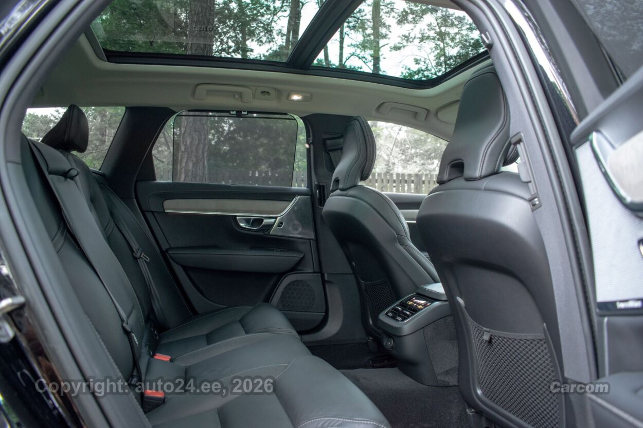 Volvo V90 Cross Country AWD B5 ULTIMATE Xenium FULLOPT 2.0 B5 MHEV KERS Kerghübriid 183 kW