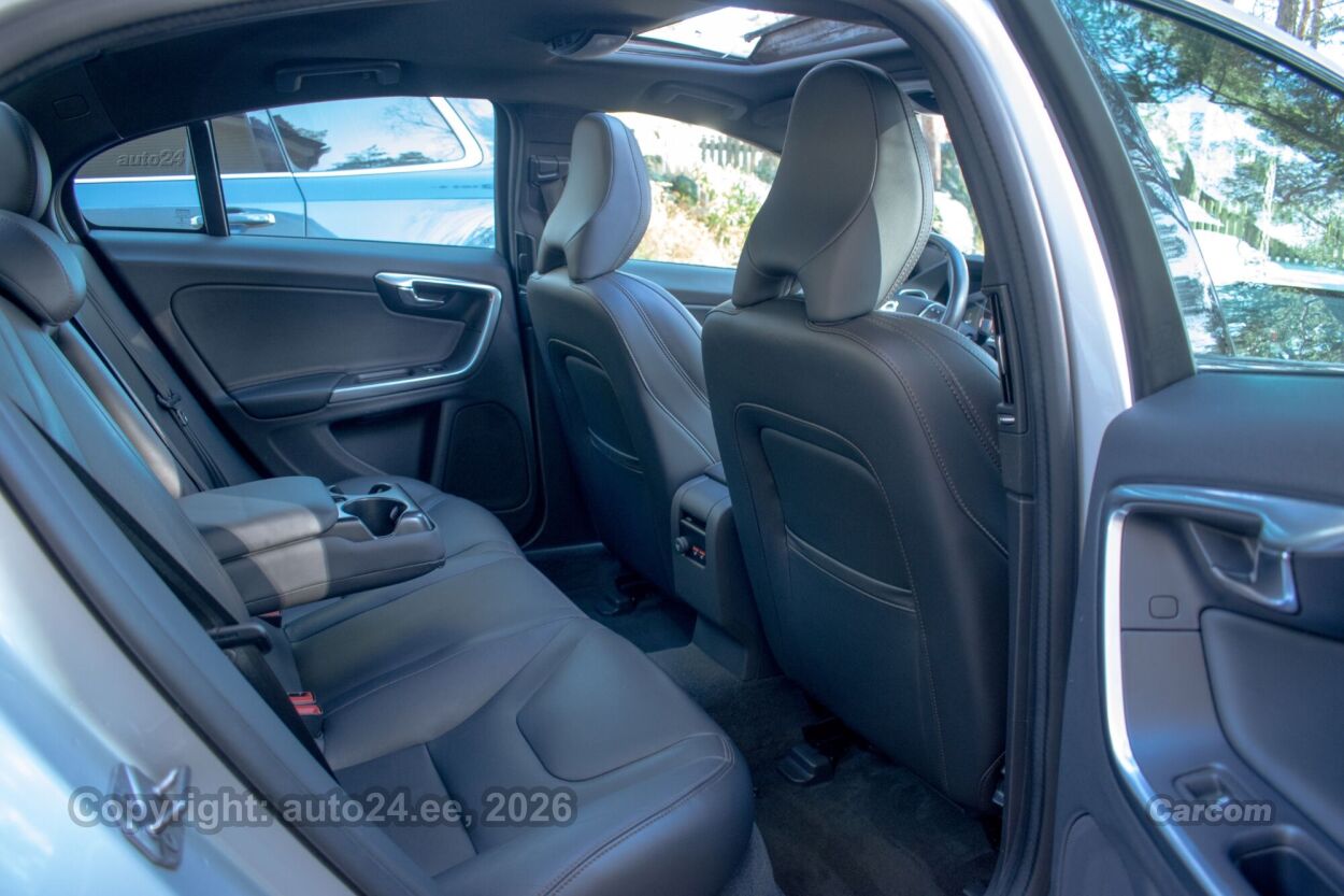 Volvo S60 Cross Country AWD Summum Intelli PRO Xenium Wn 2.4 D4 140 kW