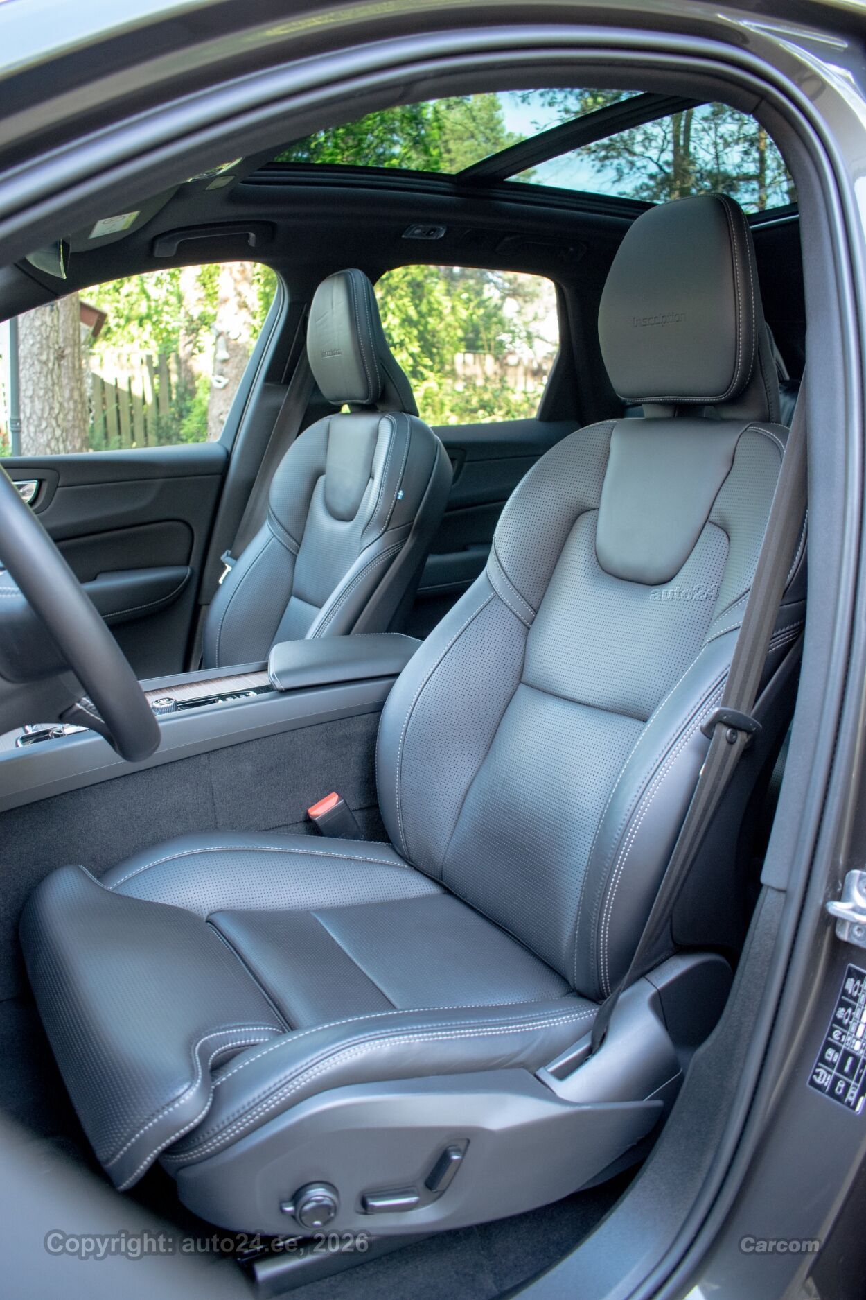 Volvo XC60 T8 Intelli PRO Xenium Wntr FULL 2.0 AWD T8 Twin Engine Plug In Hybrid 288 kW