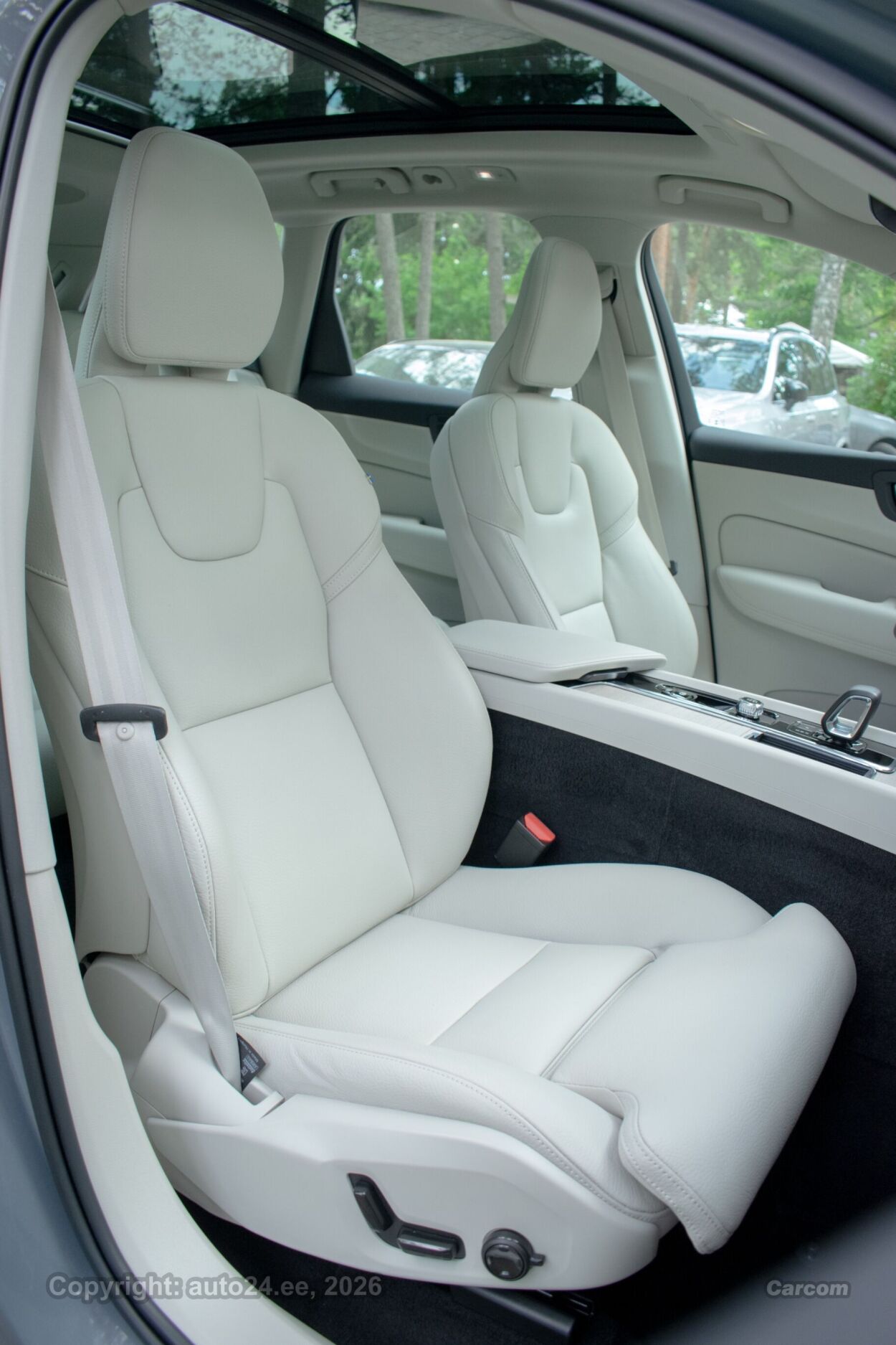 Volvo XC60 AWD DARK Long Range Intelli PRO Wntr 2.0 T6 Recharge Plug-In Pistikhübriid 293 kW