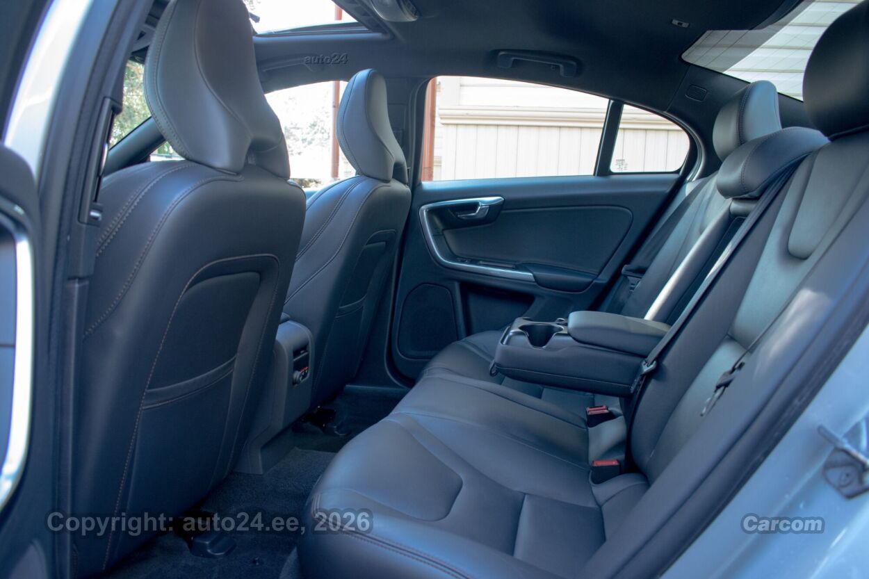 Volvo S60 Cross Country AWD Summum Intelli PRO Xenium Wn 2.4 D4 140 kW