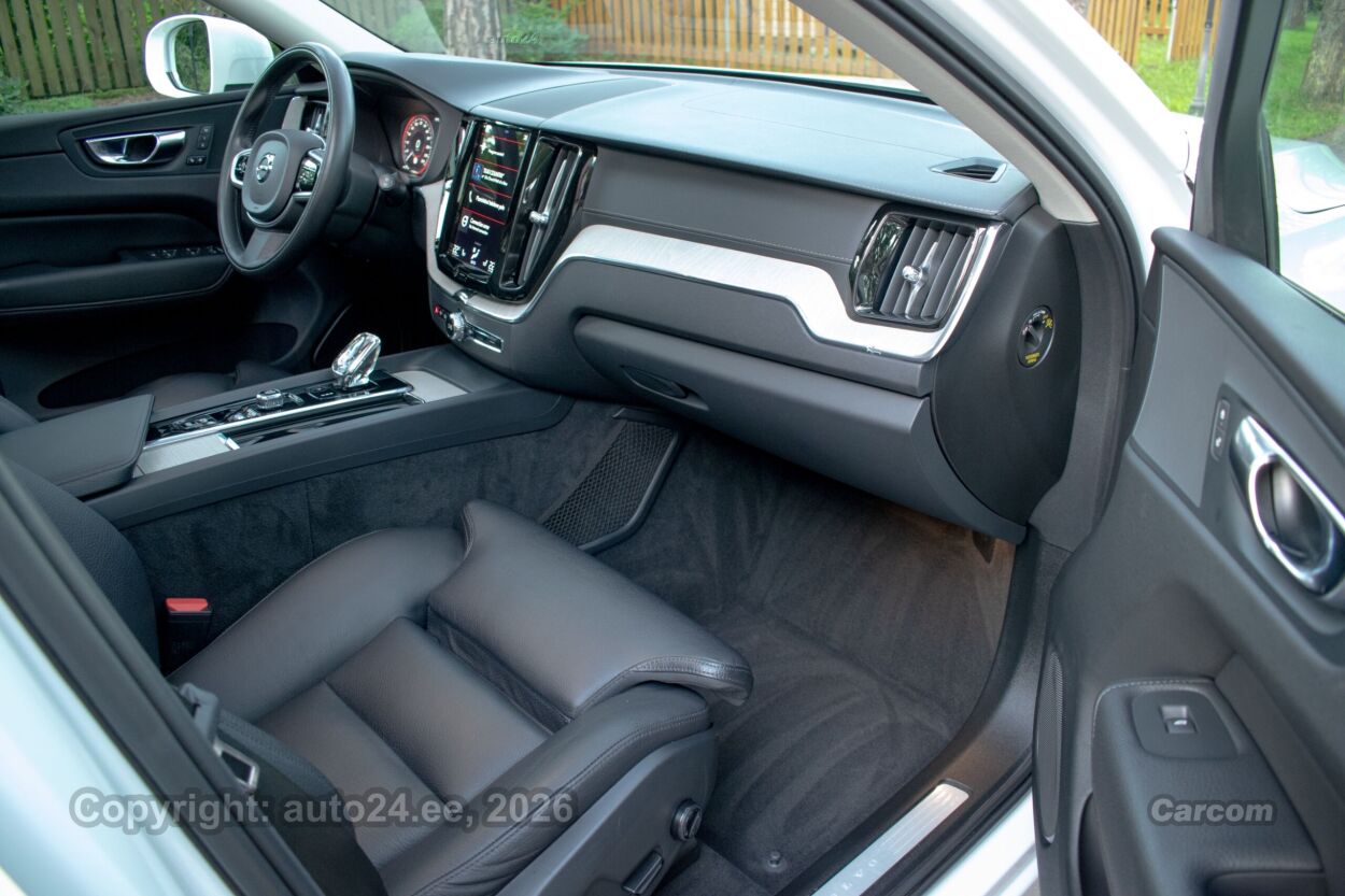Volvo XC60 AWD Inscription Intelli Safe PRO Sky Wntr 2.0 B4 AWD KERS MHEV Kerghübriid 145 kW
