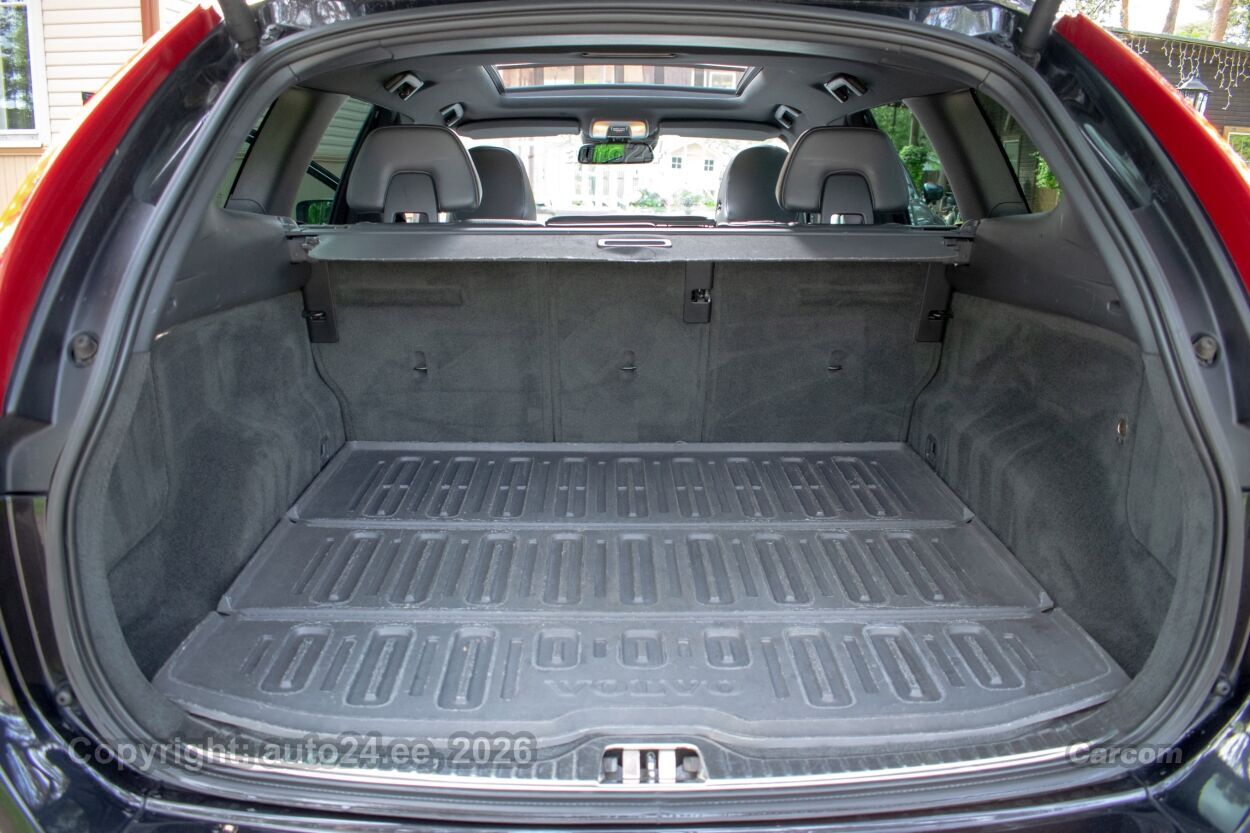 Volvo XC60 SUMMUM Intelli SAFE PRO Sky 2.0 MY2014 120 kW