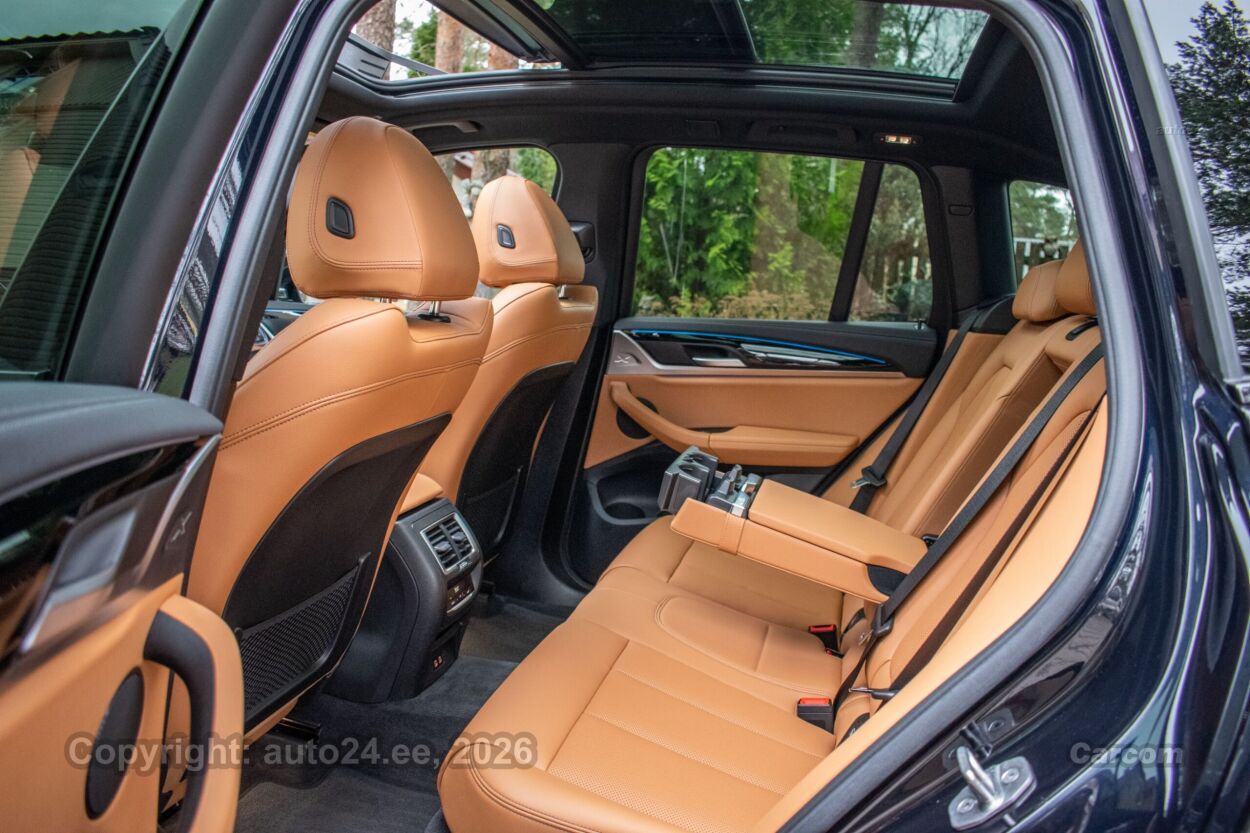 BMW iX3 M-Sport Shadowline Driving Professional 210 kW